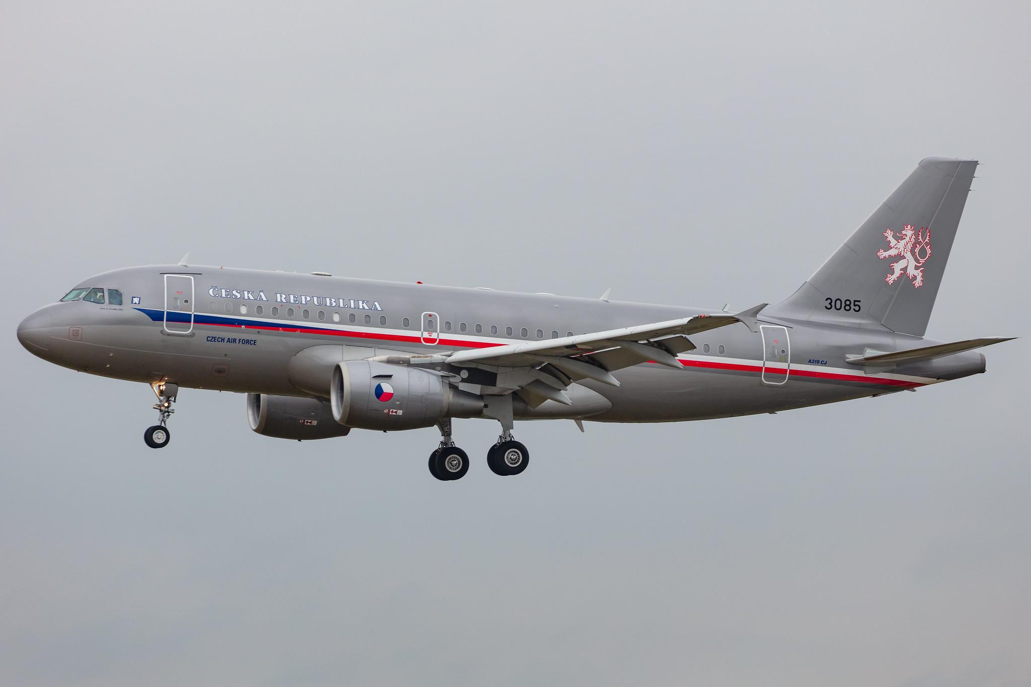 Hamburg Airport: Czech Air Force | Airbus A319-115(CJ) A319 | 3085 | MSN 3085
