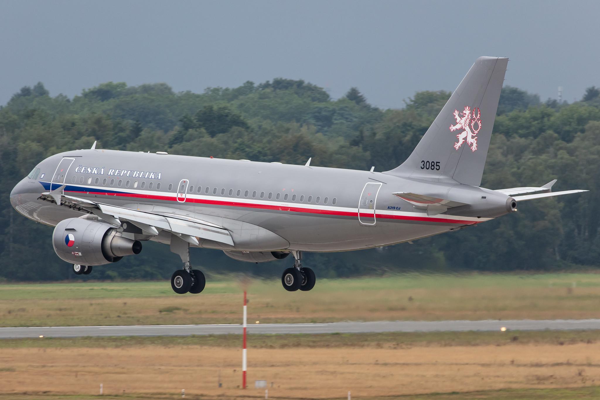 Hamburg Airport: Czech Air Force | Airbus A319-115(CJ) A319 | 3085 | MSN 3085