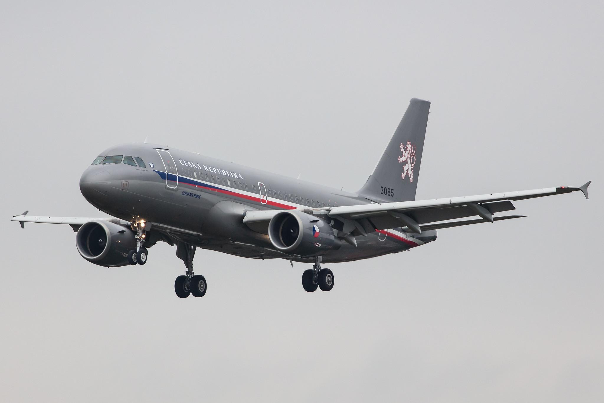 Hamburg Airport: Czech Air Force | Airbus A319-115(CJ) A319 | 3085 | MSN 3085