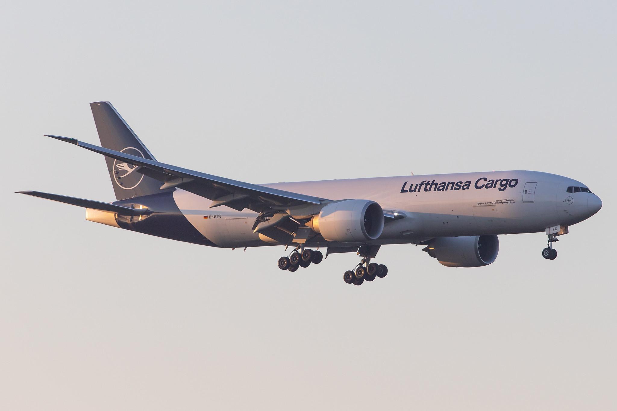 Frankfurt Airport: Lufthansa Cargo (/ GEC) |  Boeing 777-FBT B77L | D-ALFG | MSN 66090