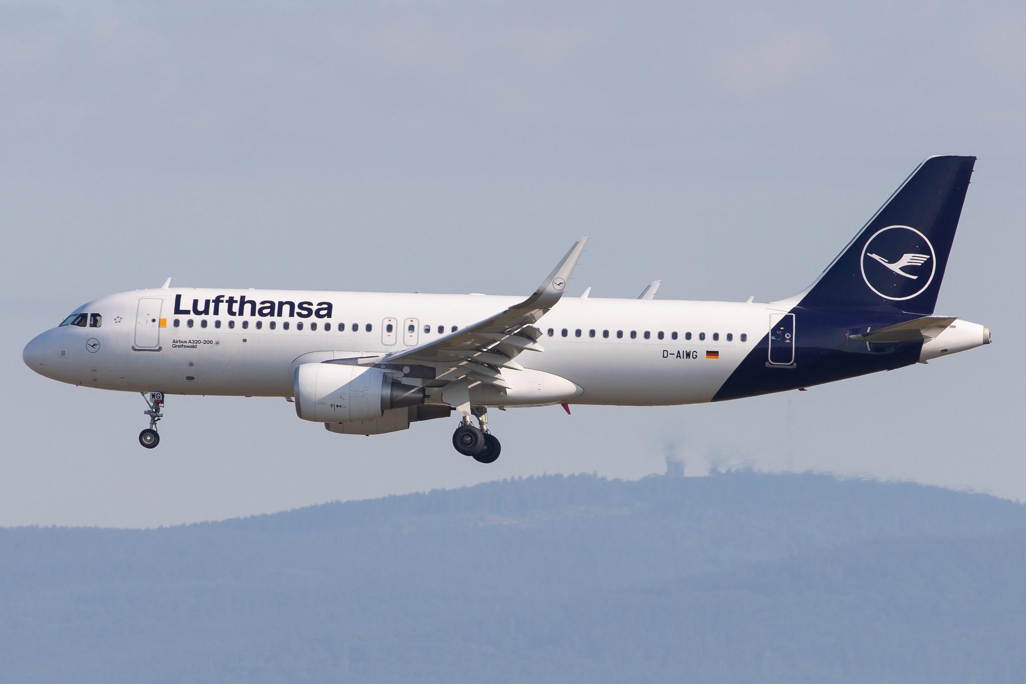 Frankfurt Airport: Lufthansa (LH / DLH) |  Airbus A320-214 A320 | D-AIWG | MSN 8902