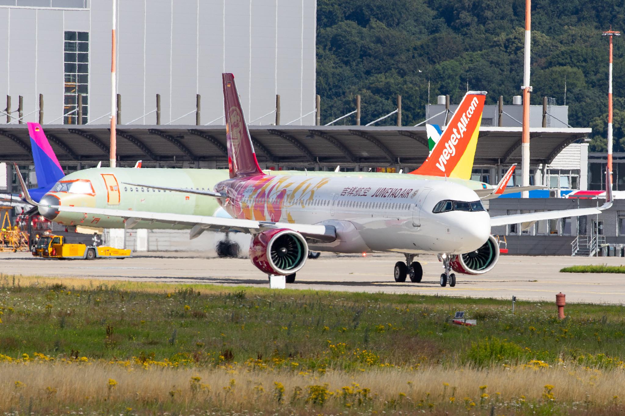 Hamburg Finkenwerder: Juneyao Airlines (HO / DKH) |  Airbus A321-271NX A21N | D-AVYW | MSN 9368  (B-30EQ)