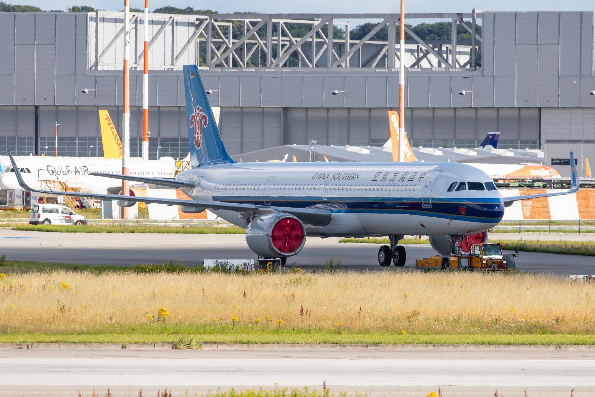 Hamburg Finkenwerder: China Southern Airlines (CZ / CSN) |  Airbus A321-253NX A21N | D-AVZL | MSN 9293