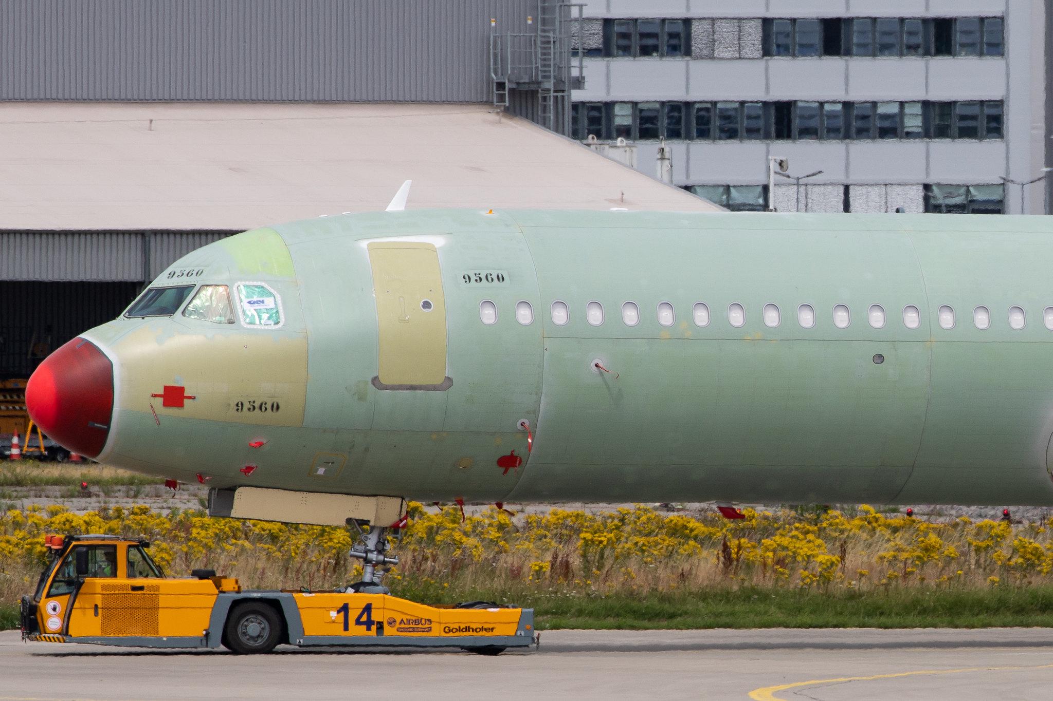 Hamburg Finkenwerder: AirBlue (PA / ABQ) |  Airbus A321-251NX A21N | D-AZAQ | MSN 9560