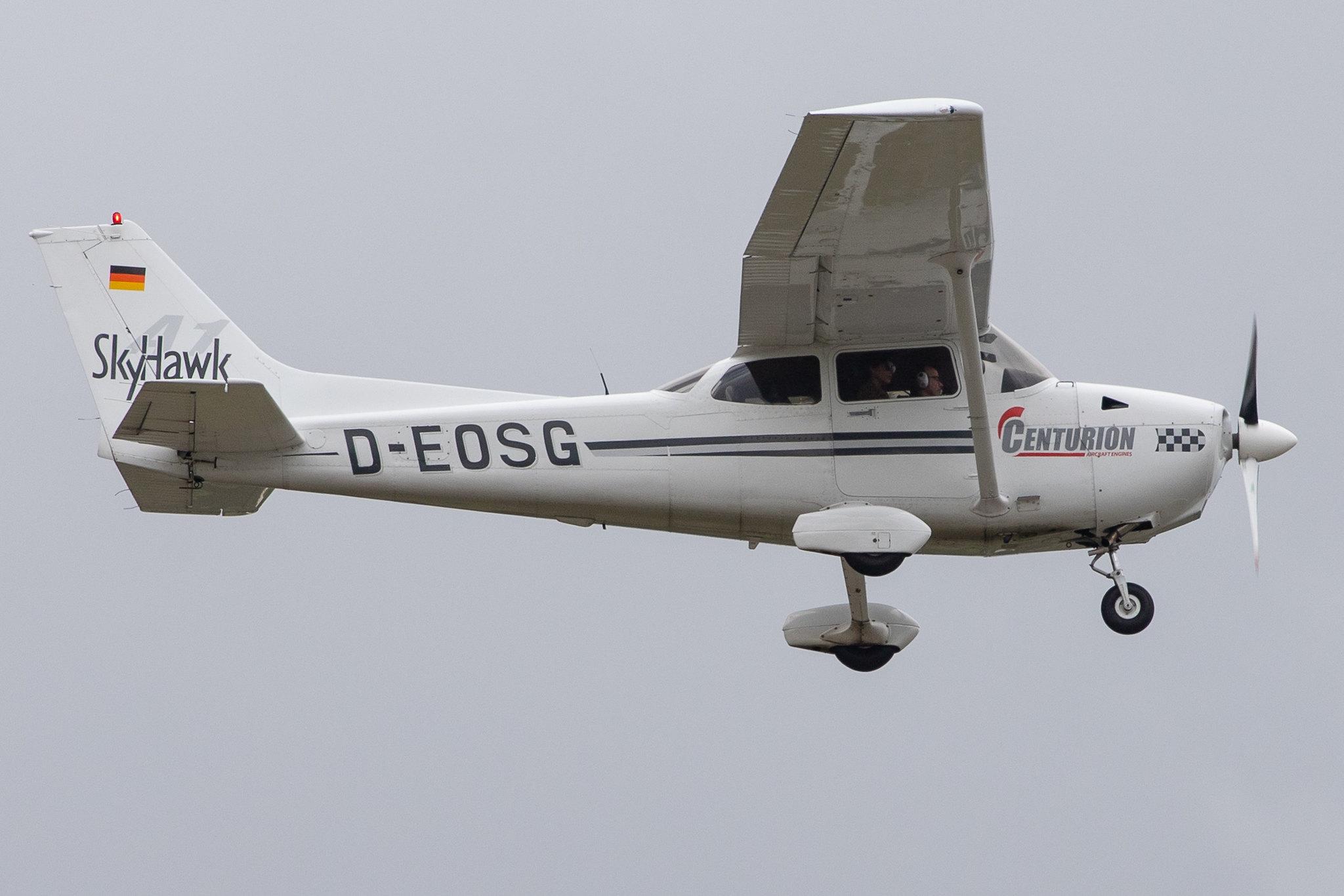 Hamburg Airport: Private owner |  Cessna 172R Skyhawk II C172 | D-EOSG | MSN 17281200