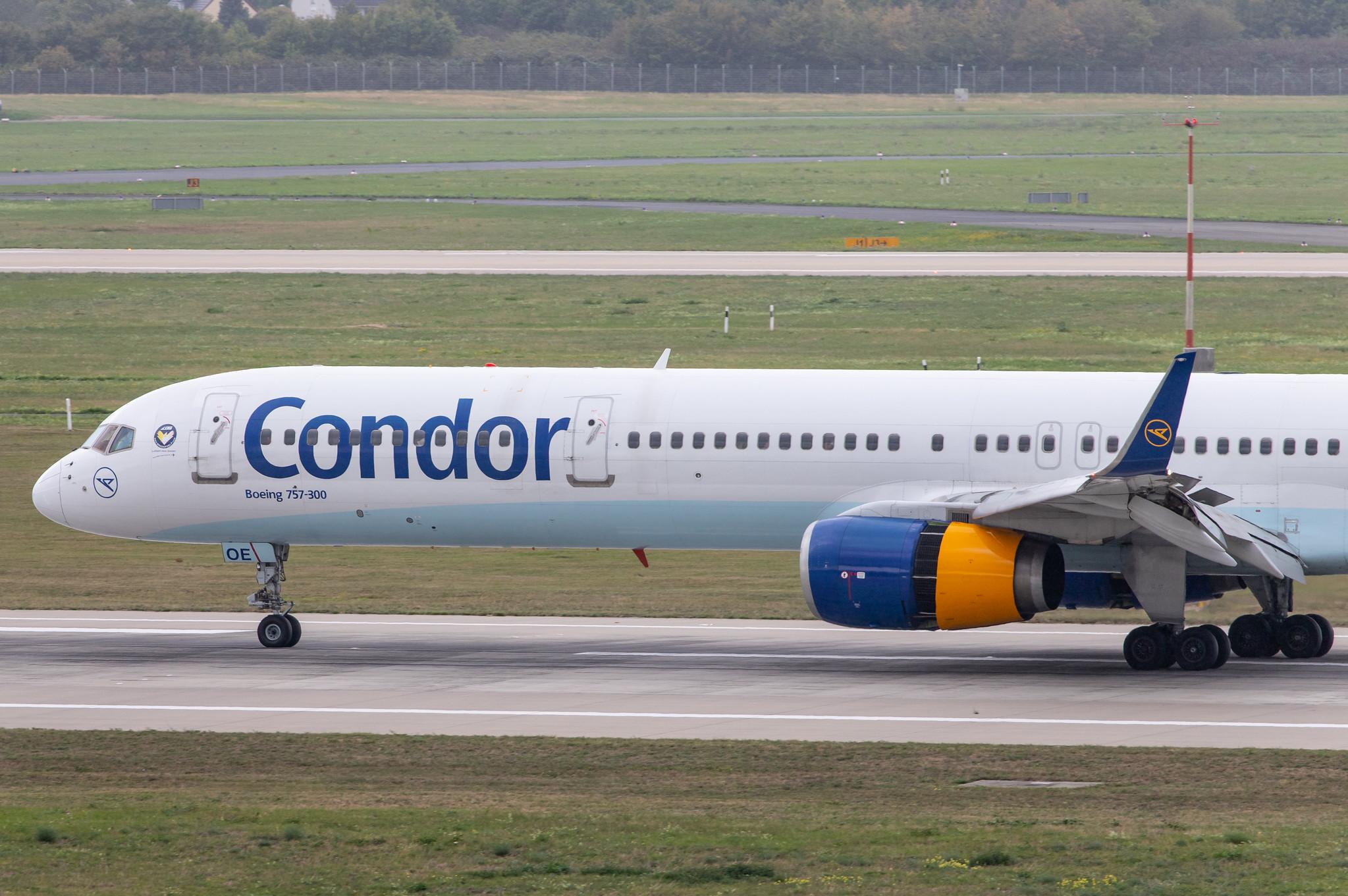 Düsseldorf Airport: Condor (DE / CFG) |  Boeing 757-330 B753 | D-ABOE | MSN 29012