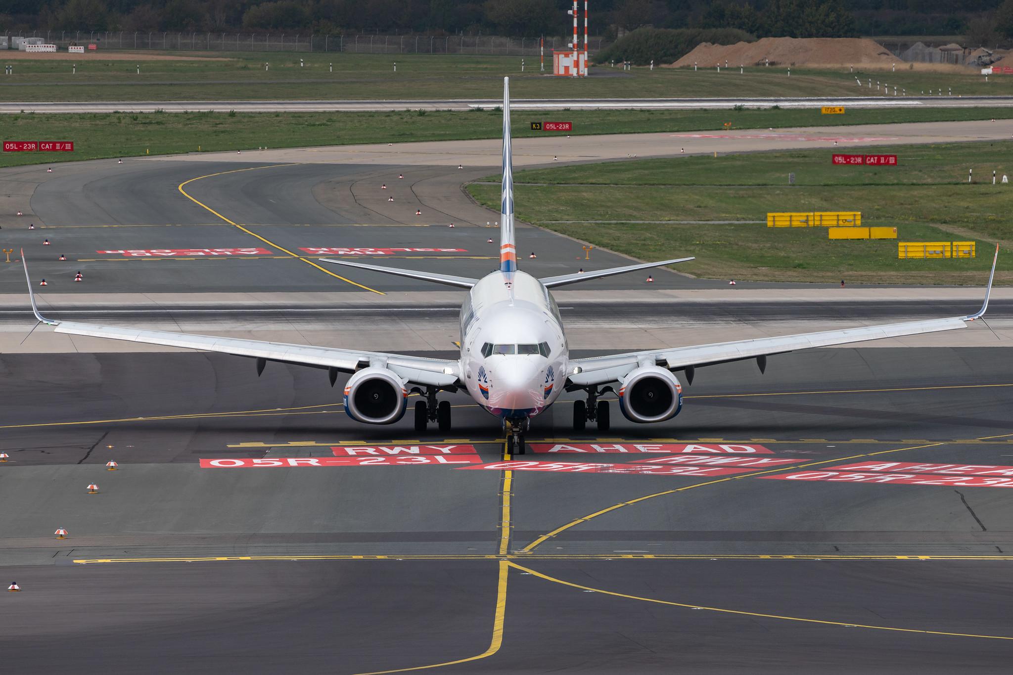 Düsseldorf Airport: SunExpress (XQ / SXS) |  Boeing 737-8HC B738 | TC-SEO | MSN 61178