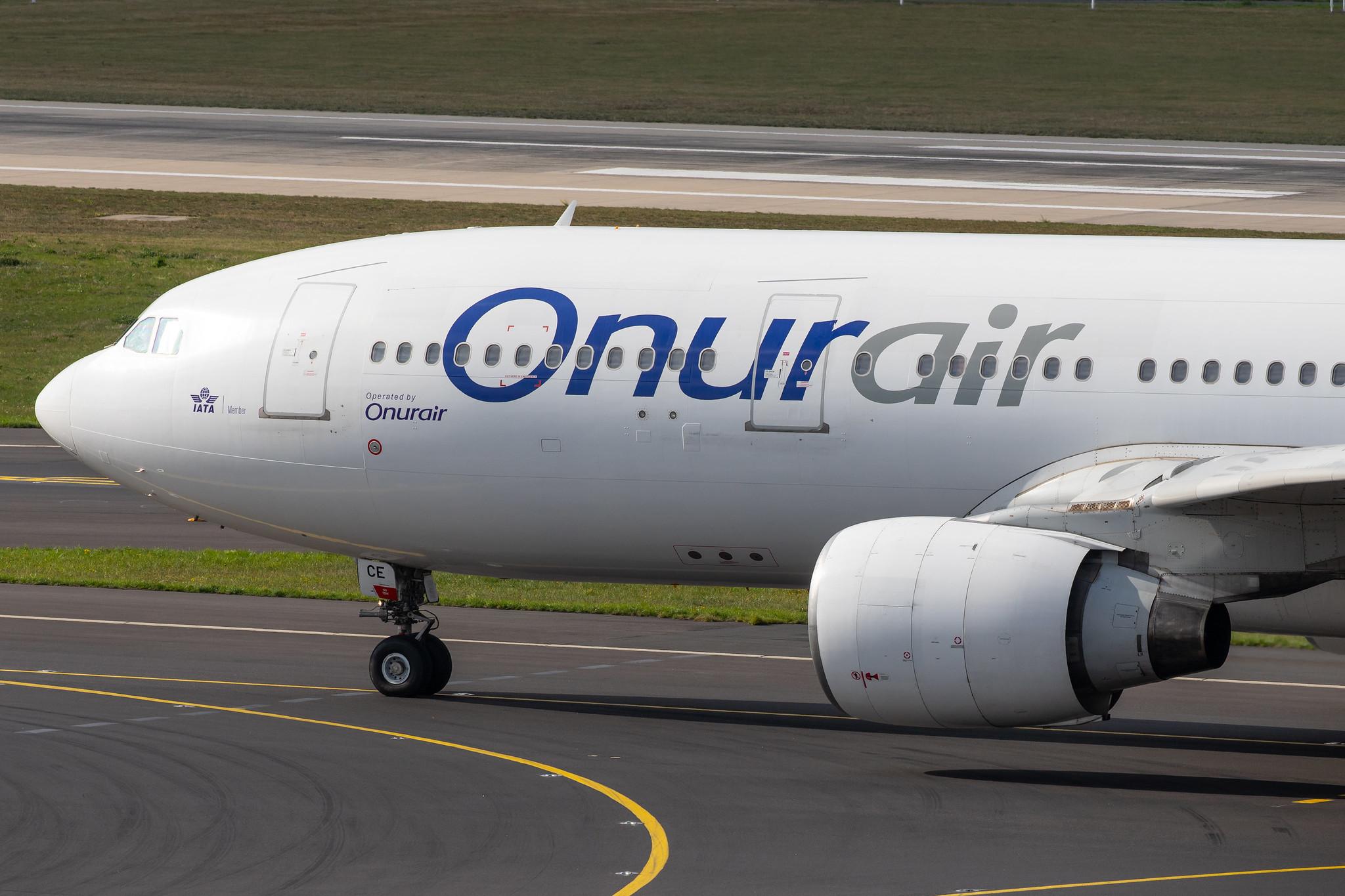 Düsseldorf Airport: Onur Air (8Q / OHY) |  Airbus A330-223 A332 | TC-OCE | MSN 0353