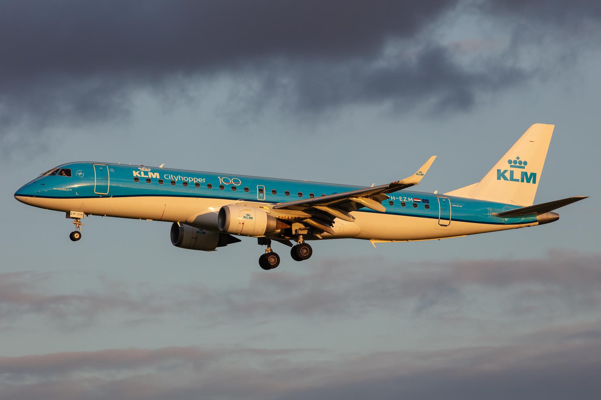 Amsterdam Airport Schiphol: KLM (KL / KLM) | Operator: KLM Cityhopper |  Embraer E190STD E190 | PH-EZM | MSN 19000338