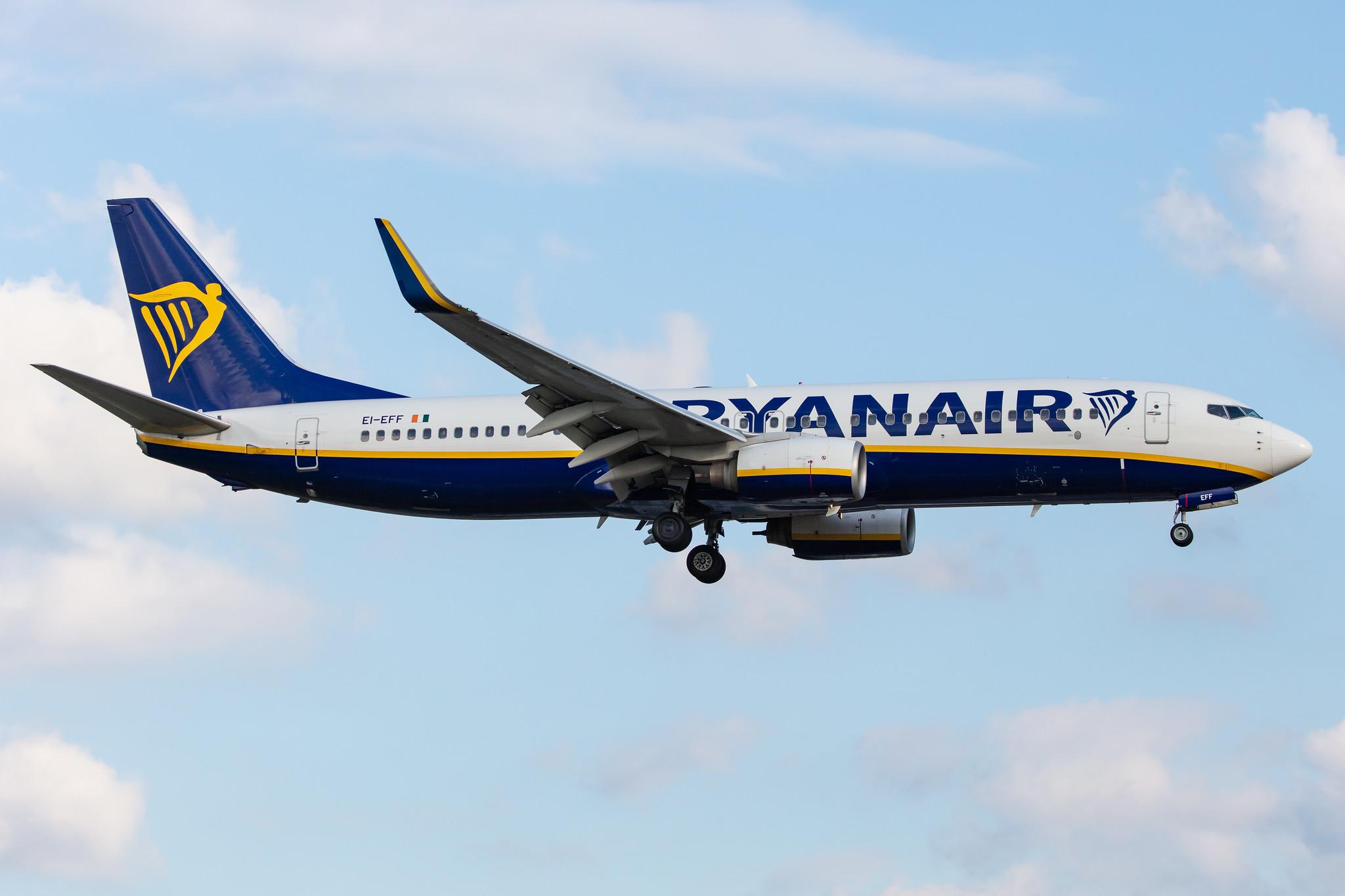 Hamburg Airport: Ryanair (FR / RYR) |  Boeing 737-8AS B738 | EI-EFF | MSN 35016