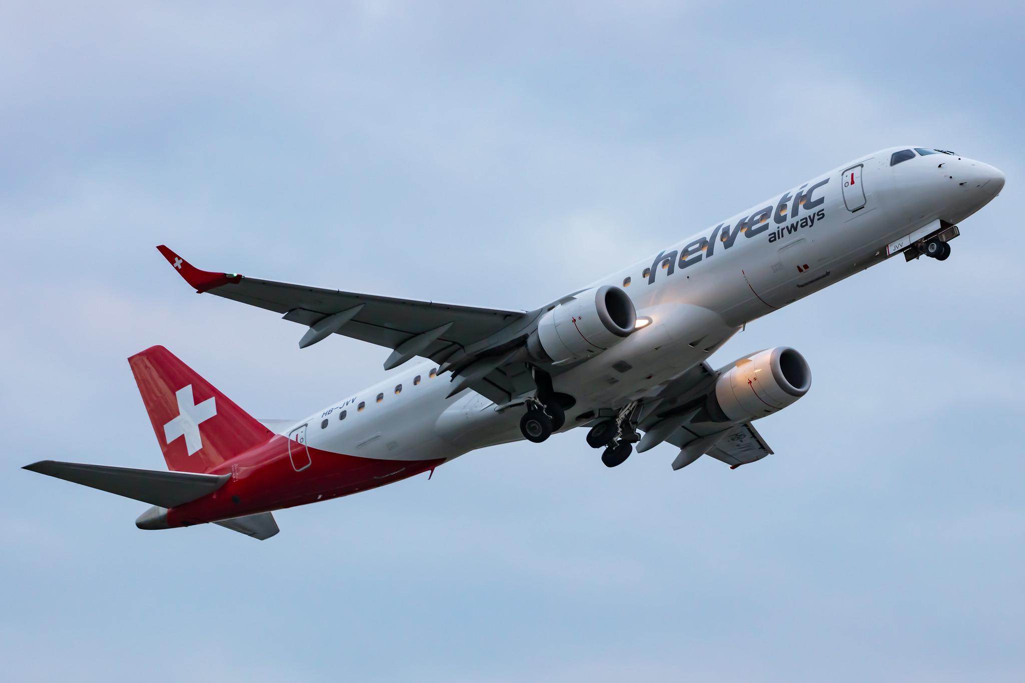 Hamburg Airport: Helvetic Airways (2L / OAW) |  Embraer E190LR E190 | HB-JVV | MSN 19000071