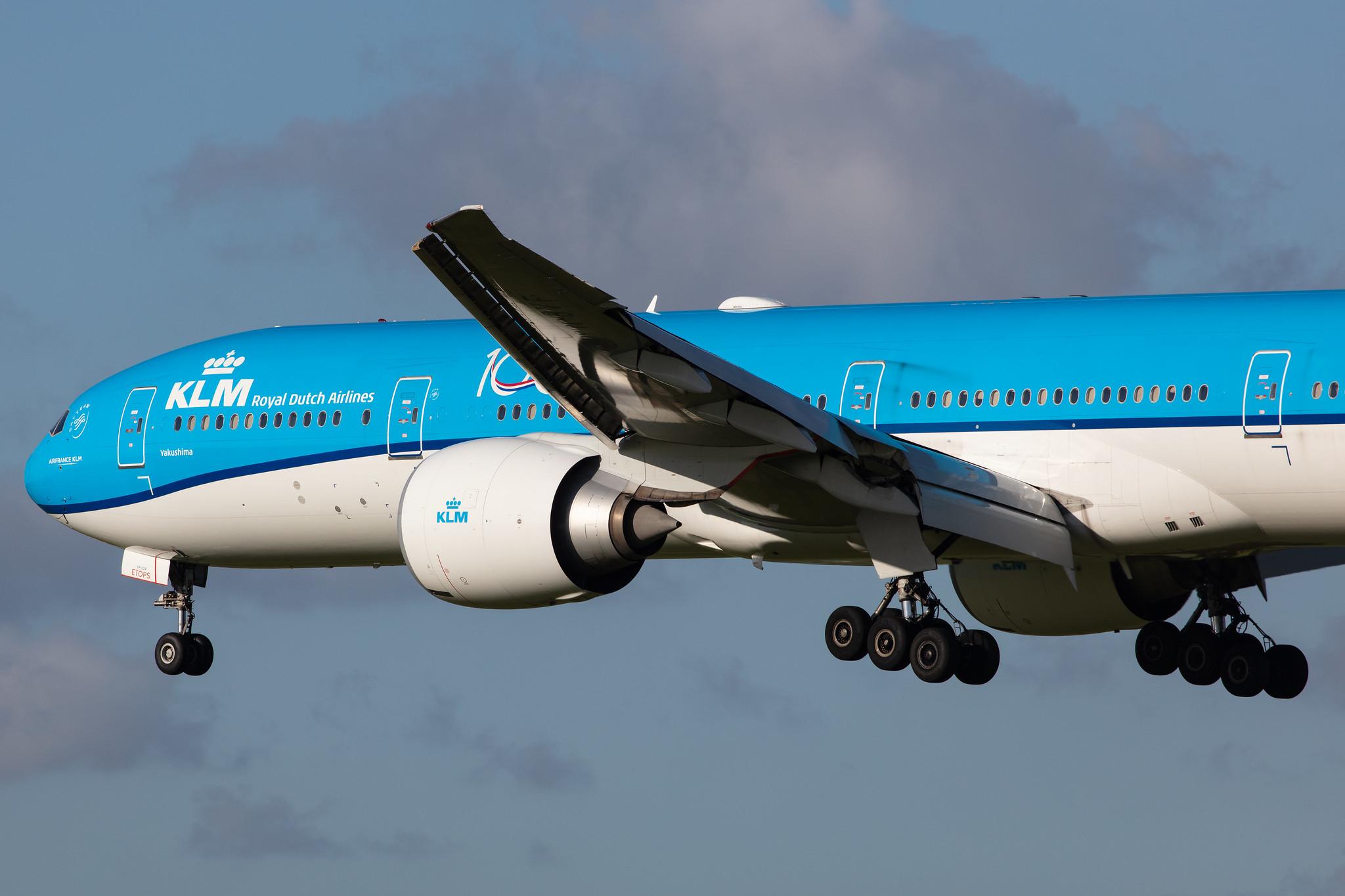 Amsterdam Airport Schiphol: KLM (KL / KLM) |  Boeing 777-306(ER) B77W | PH-BVF | MSN 39972