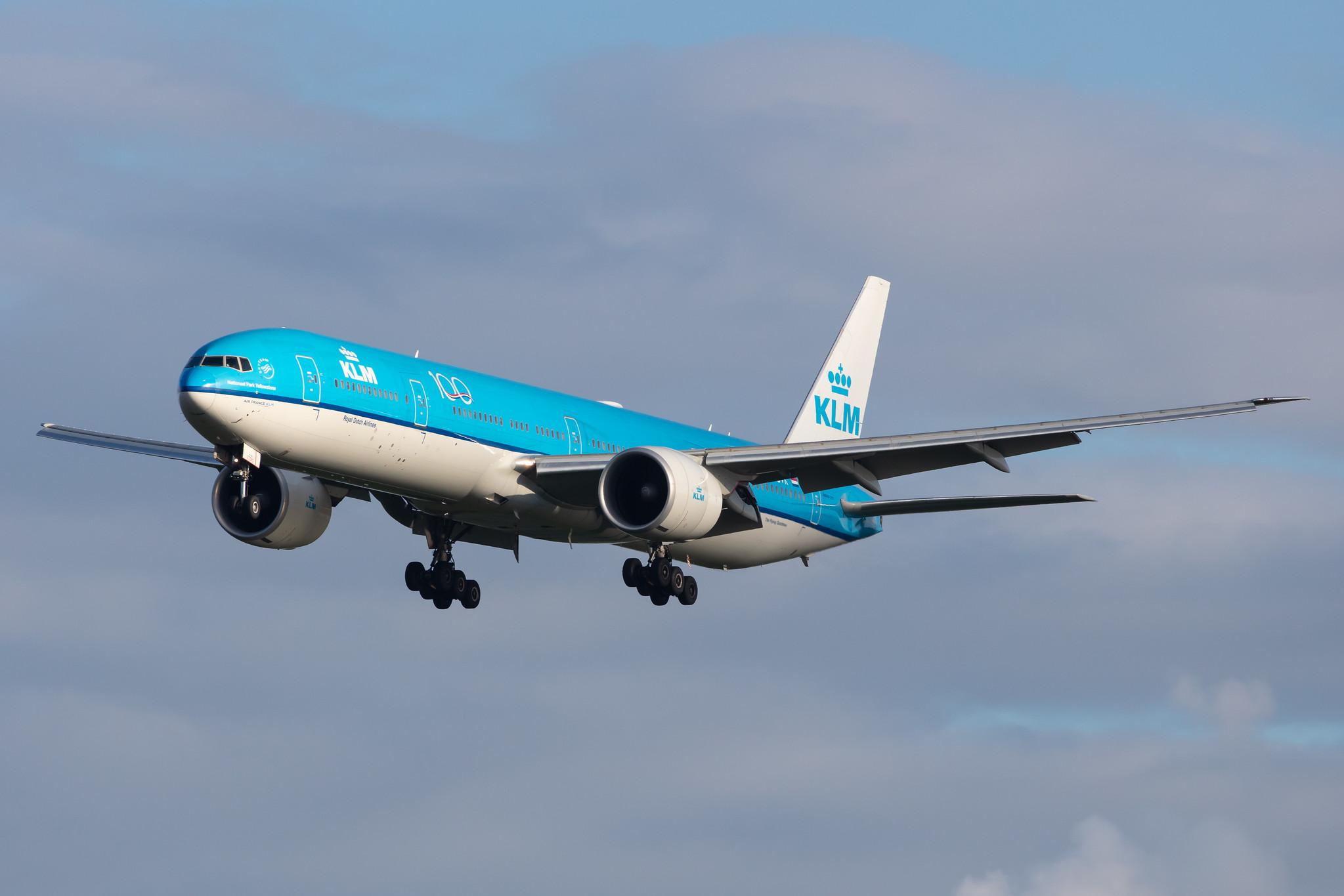Amsterdam Airport Schiphol: KLM (KL / KLM) |  Boeing 777-306(ER) B77W | PH-BVK | MSN 42172