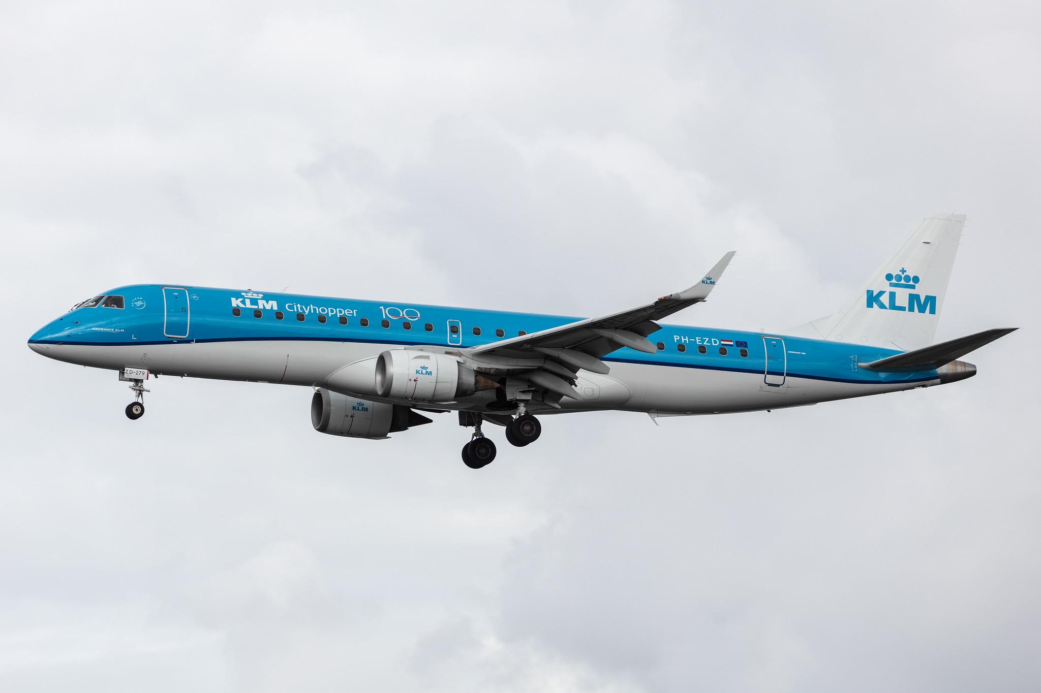 Amsterdam Airport Schiphol: KLM (KL / KLM) | Operator: KLM Cityhopper |  Embraer E190STD E190 | PH-EZD | MSN 19000279