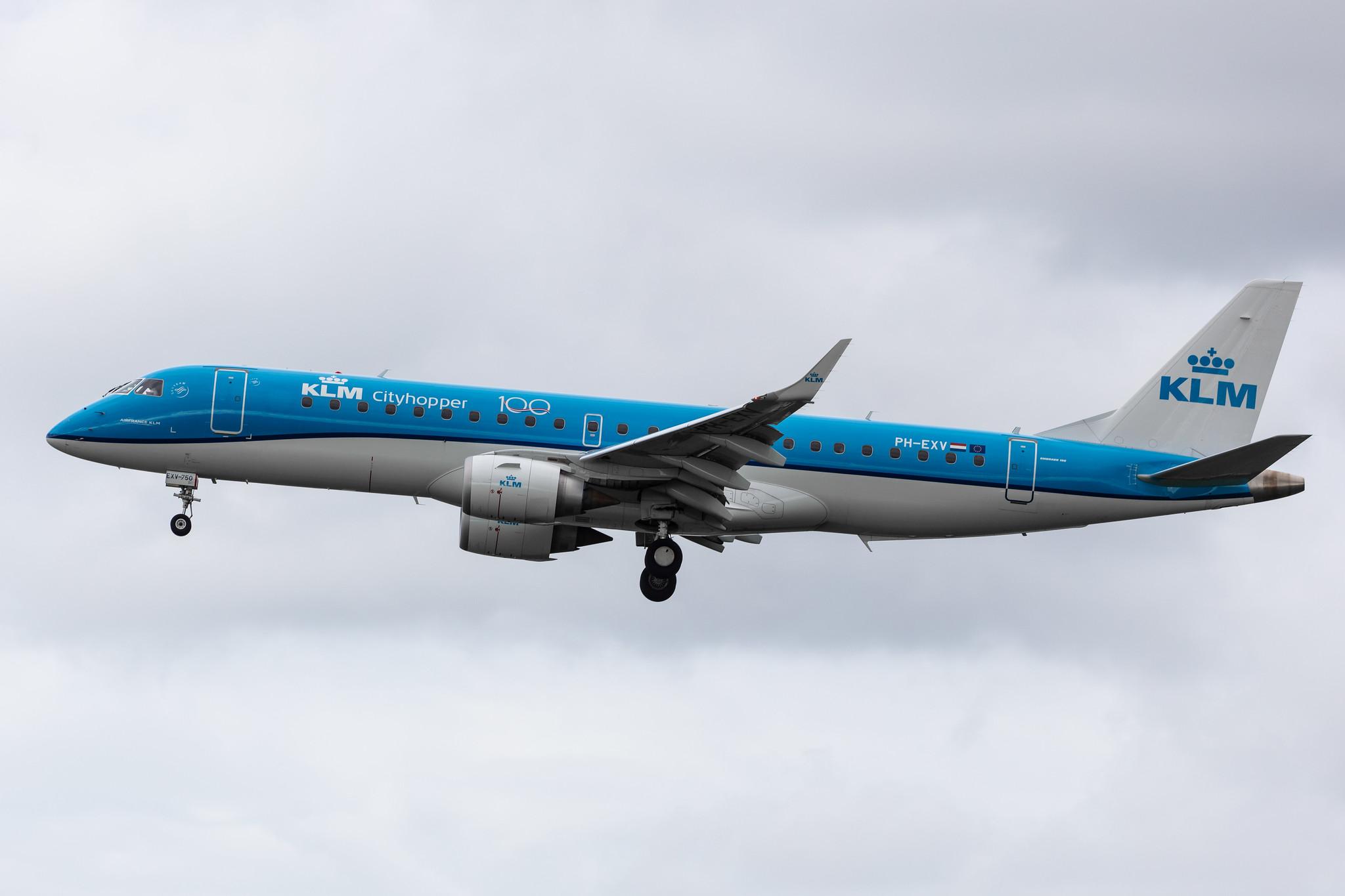 Amsterdam Airport Schiphol: KLM (KL / KLM) | Operator: KLM Cityhopper |  Embraer E190STD E190 | PH-EXV | MSN 19000750
