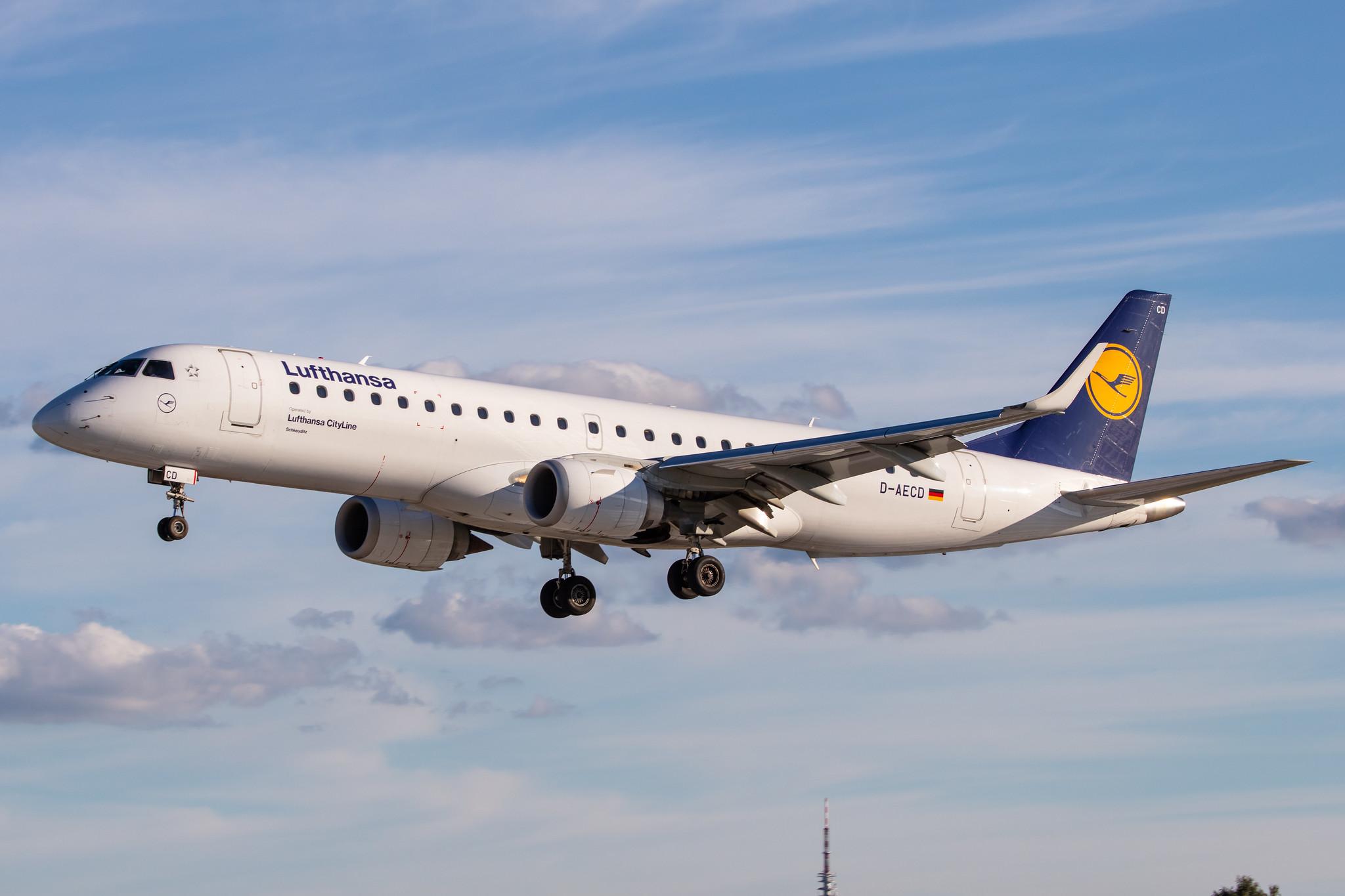 Hamburg Airport: Lufthansa (LH / DLH) | Operator: Lufthansa CityLine |  Embraer E190LR E190 | D-AECD | MSN 19000337