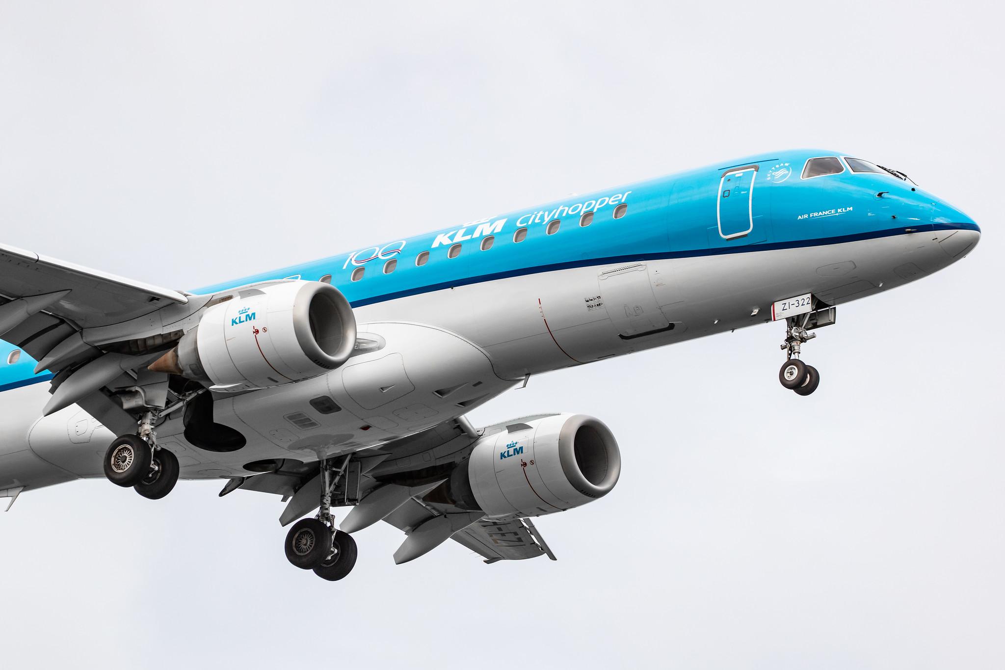 Amsterdam Airport Schiphol: KLM (KL / KLM) | Operator: KLM Cityhopper |  Embraer E190STD E190 | PH-EZI | MSN 19000322