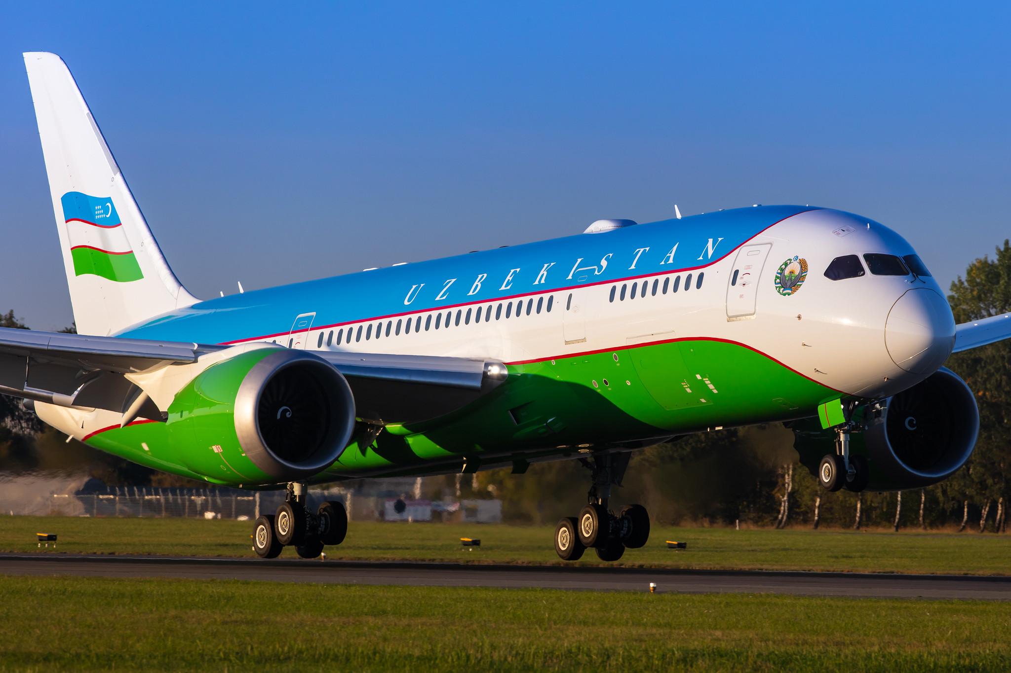 Hamburg Airport: Uzbekistan Airways (HY / UZB) |  Livery: Government |  Boeing 787-8 Dreamliner B788 | UK001 | MSN 64435
