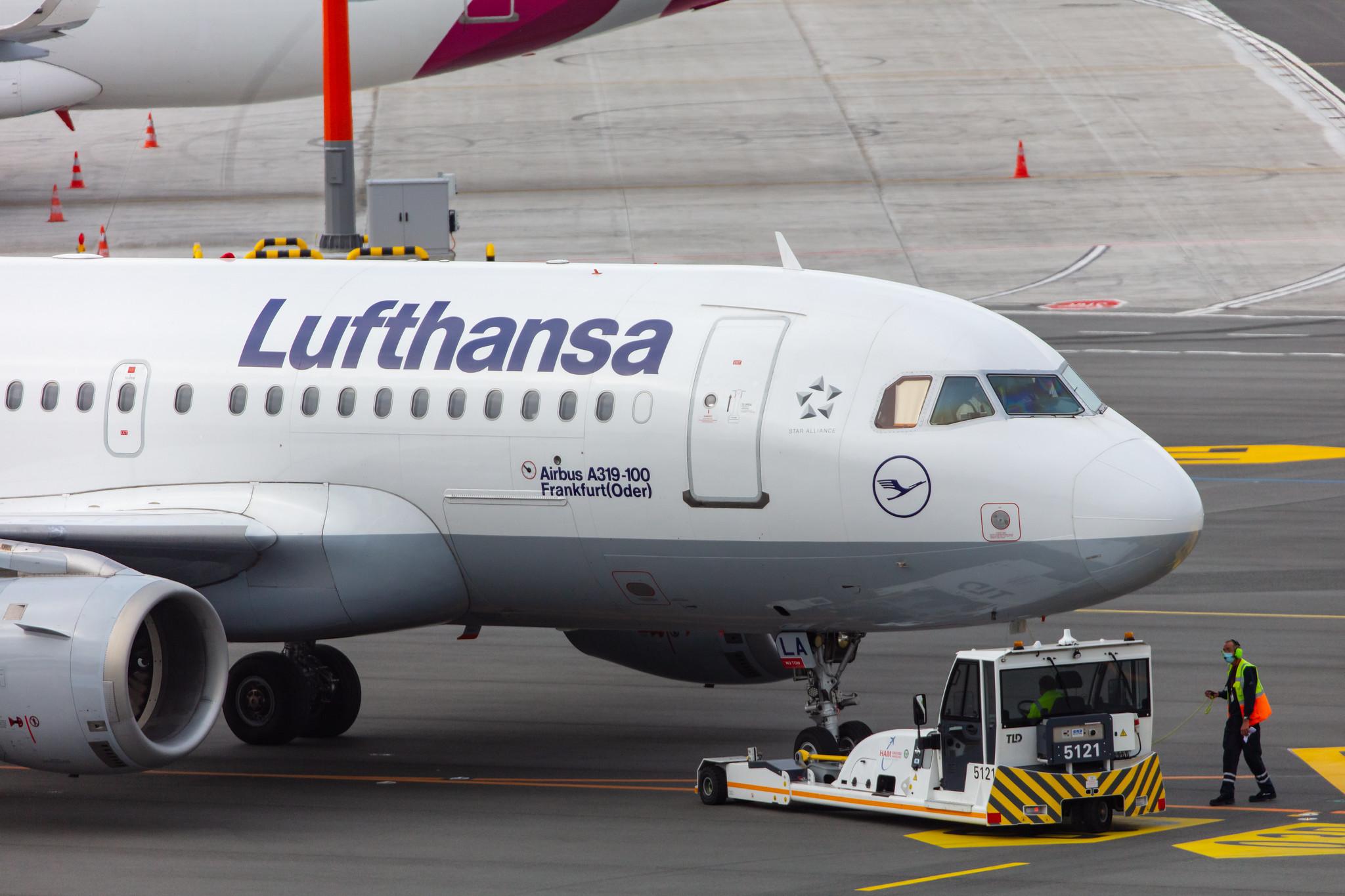 Hamburg Airport: Lufthansa (LH / DLH) |  Airbus A319-114 A319 | D-AILA | MSN 0609