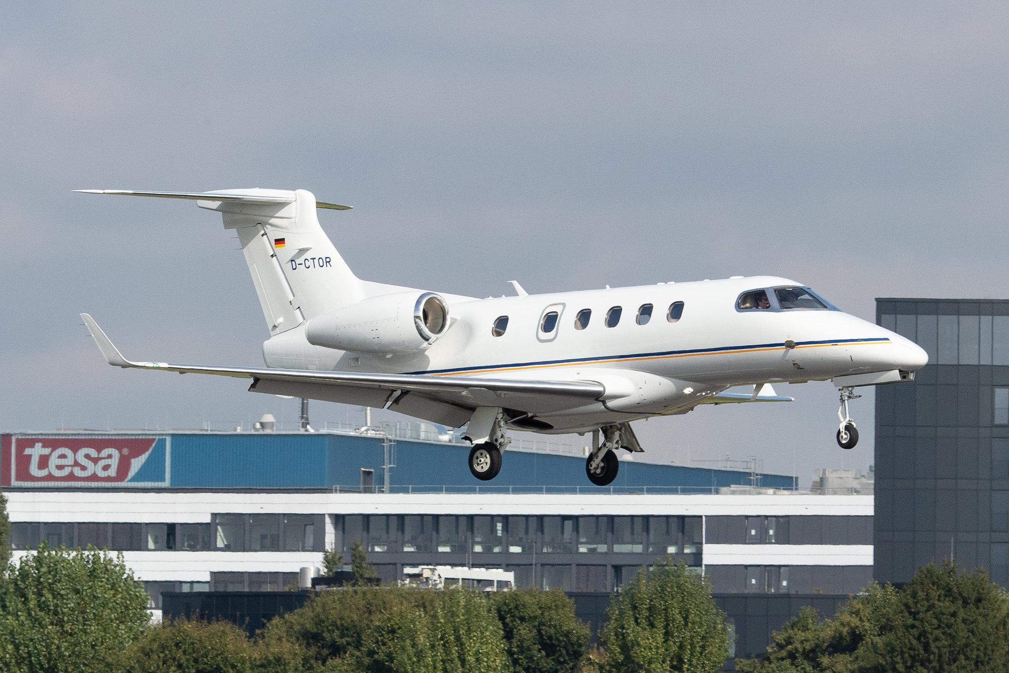 Hamburg Airport: Luxaviation Germany (/ LXG) |  Embraer Phenom 300 E55P | D-CTOR | MSN 50500481
