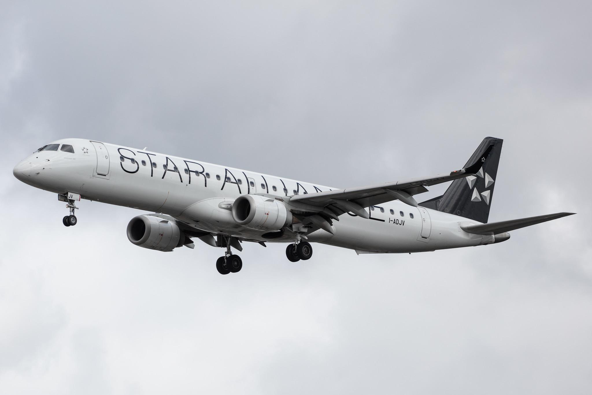 Frankfurt Airport: Air Dolomiti (EN / DLA) |  Livery: Star Alliance Livery |  Embraer E195LR E195 | I-ADJV | MSN 19000308