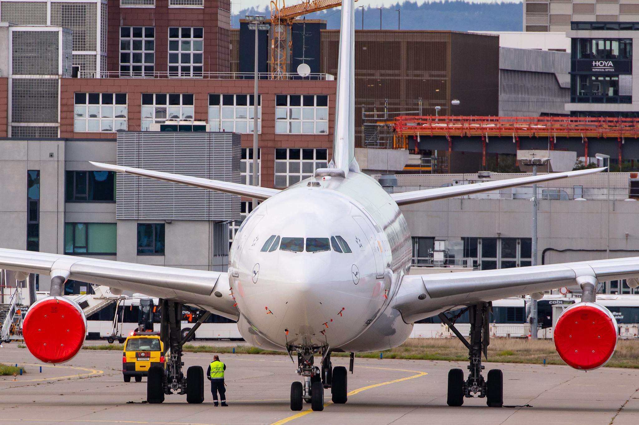 Frankfurt Airport: Lufthansa (LH / DLH) |  Airbus A340-313 A343 | D-AIGT | MSN 0304