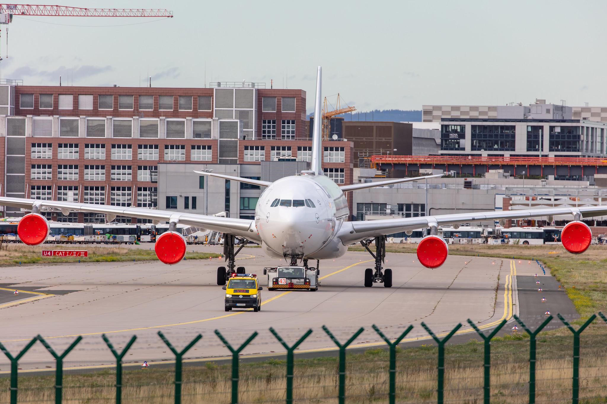 Frankfurt Airport: Lufthansa (LH / DLH) |  Airbus A340-313 A343 | D-AIGT | MSN 0304