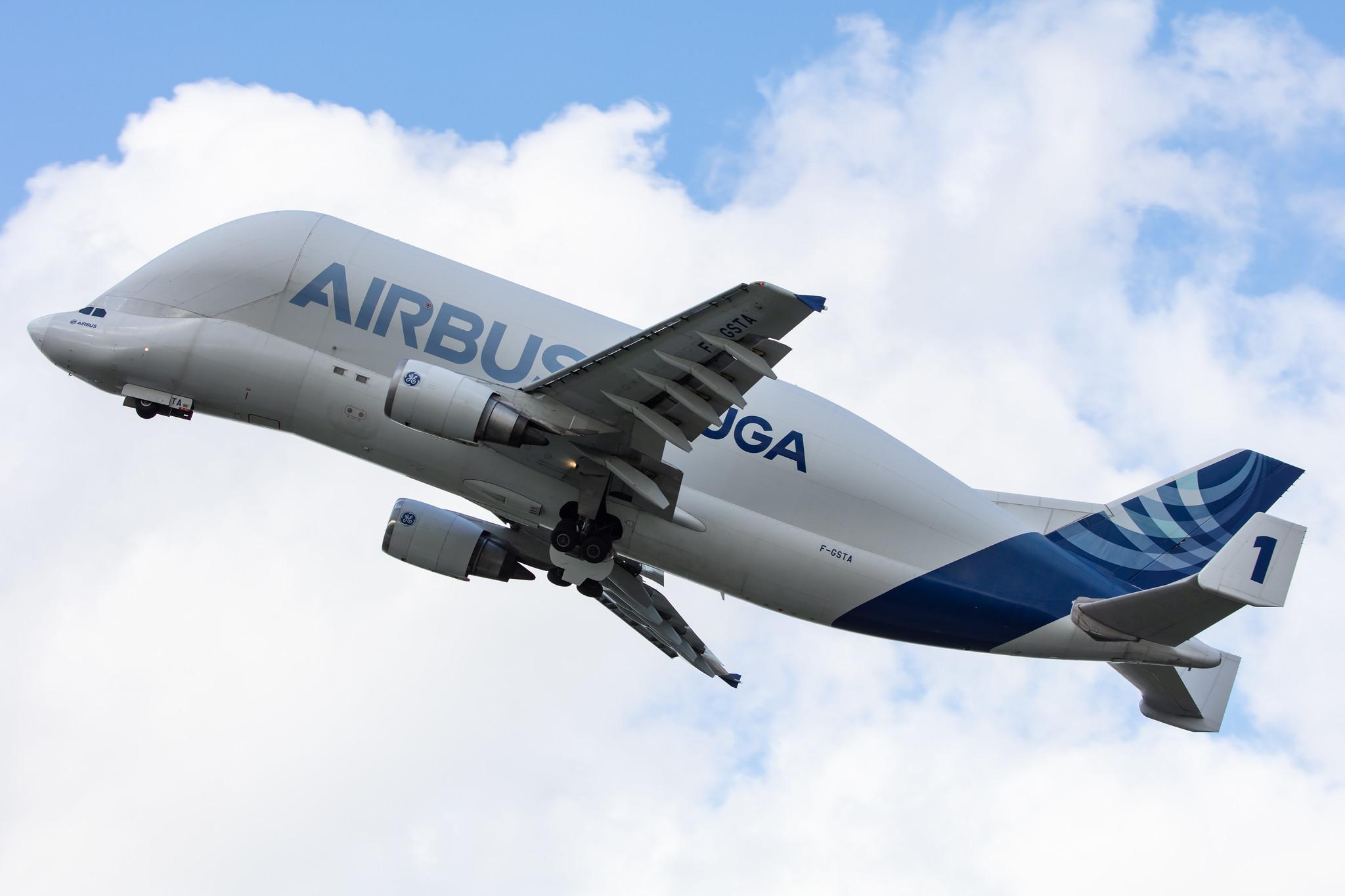 Hamburg Finkenwerder: Airbus Transport International (4Y / BGA) |  Airbus A300-608ST Beluga A3ST | F-GSTA | MSN 655