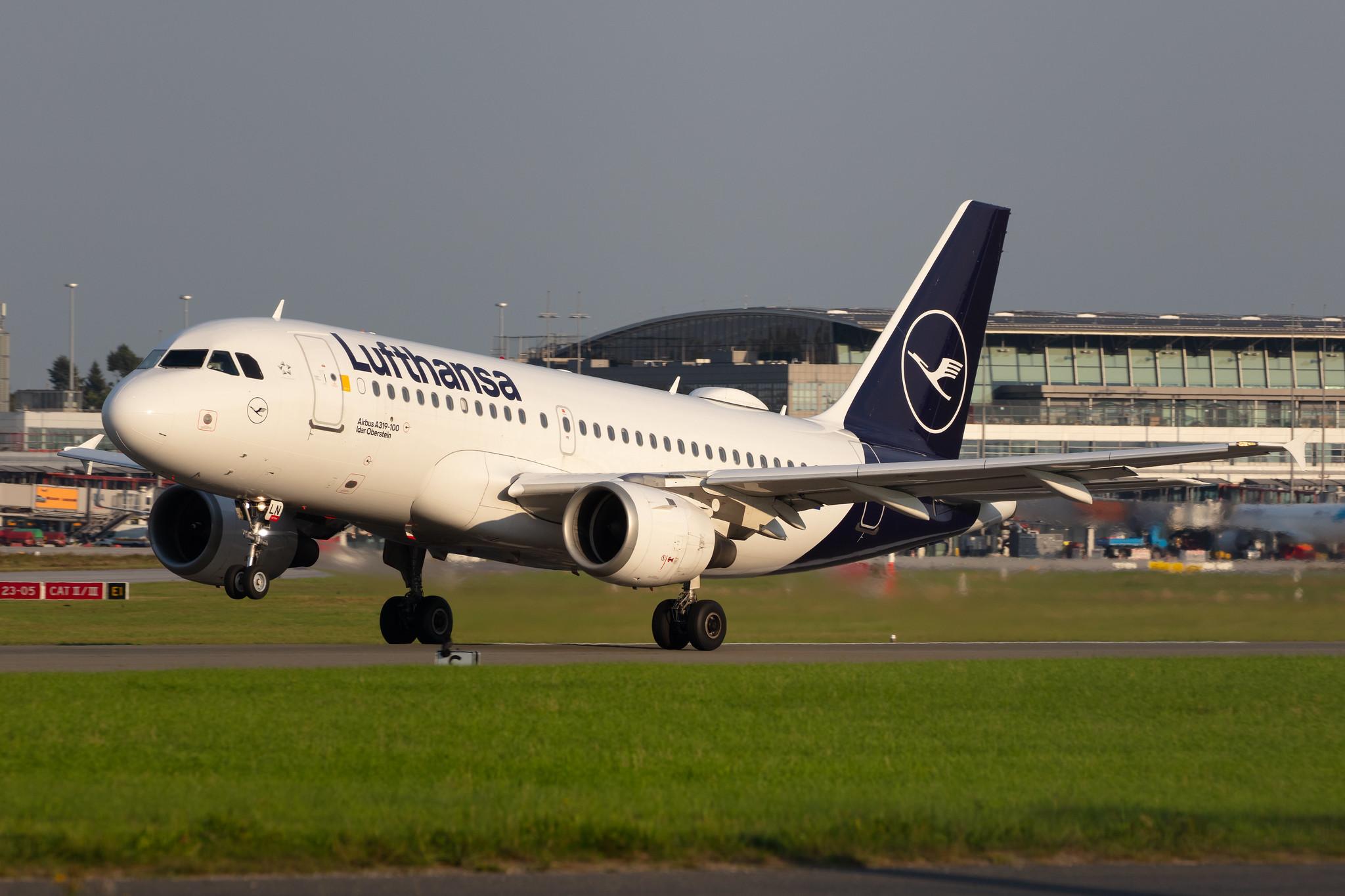 Hamburg Airport: Lufthansa (LH / DLH) |  Airbus A319-114 A319 | D-AILN | MSN 0700
