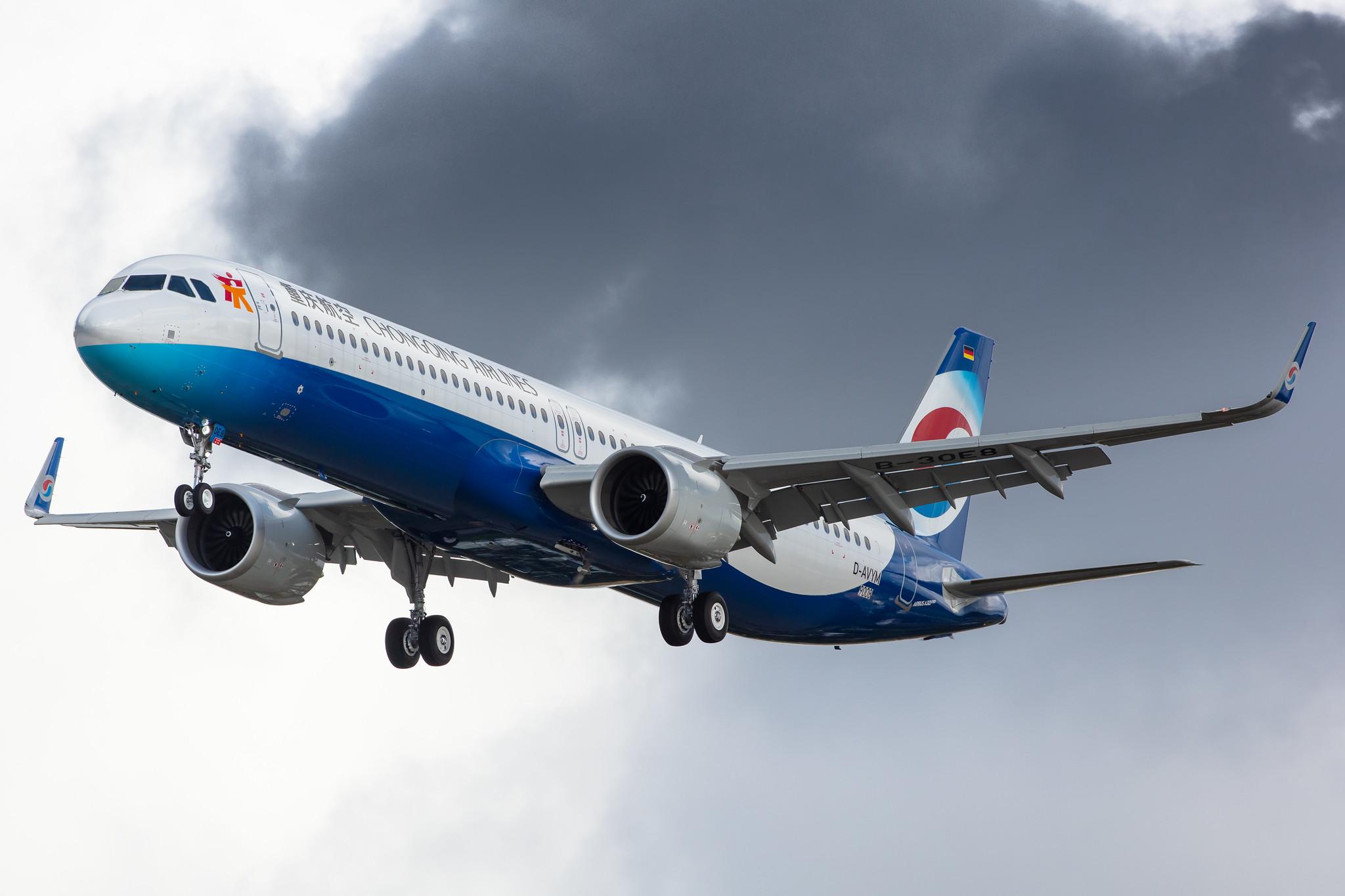 Hamburg Finkenwerder: Chongqing Airlines (OQ / CQN) |  Airbus A321-253NX A21N | D-AVYM (B-30E8) | MSN 9008