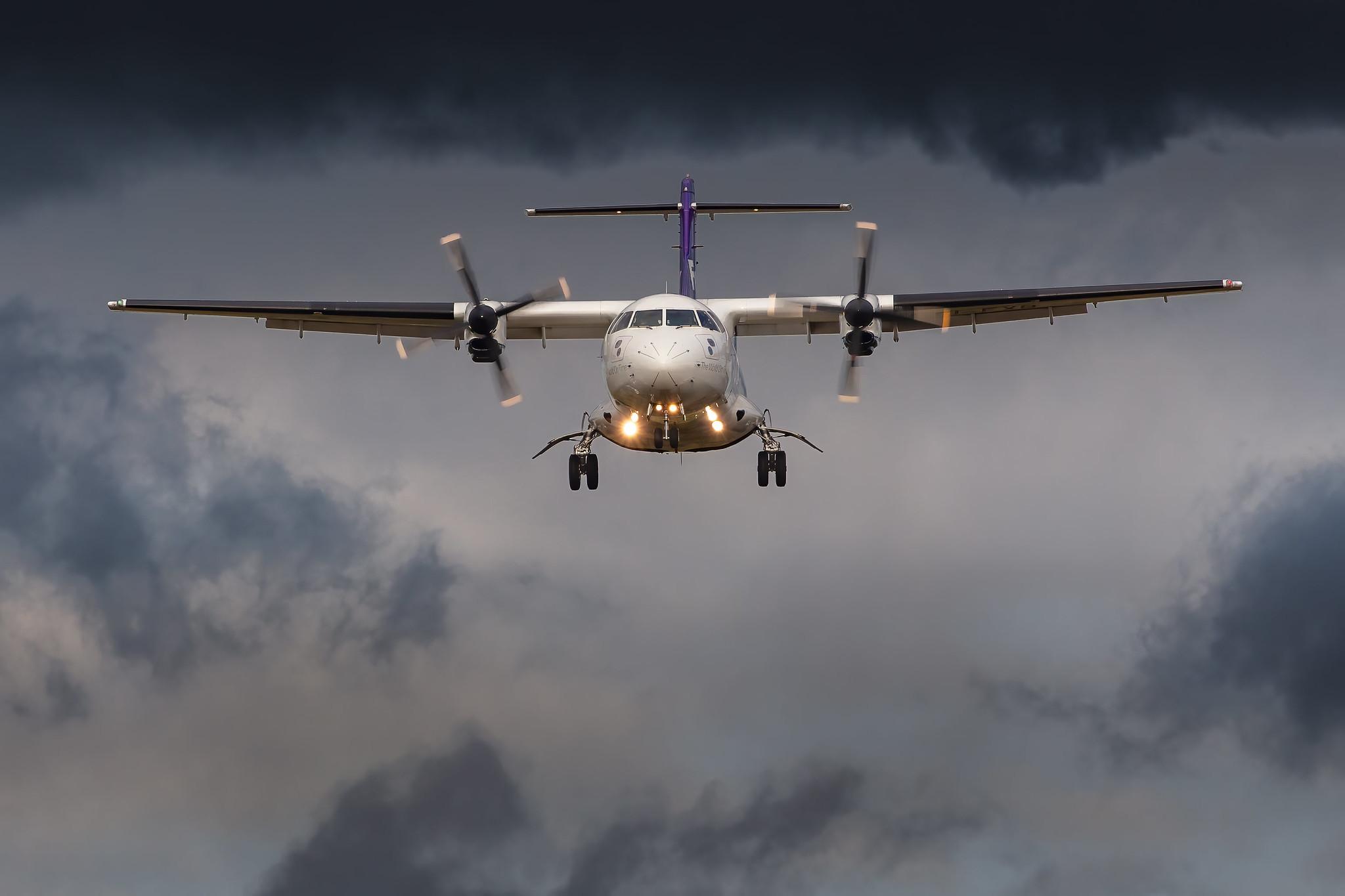 Hamburg Airport: FedEx (FX / FDX) | Operator: ASL Airlines Ireland |  ATR 42-300(F) AT43 | EI-FXB | MSN 0243