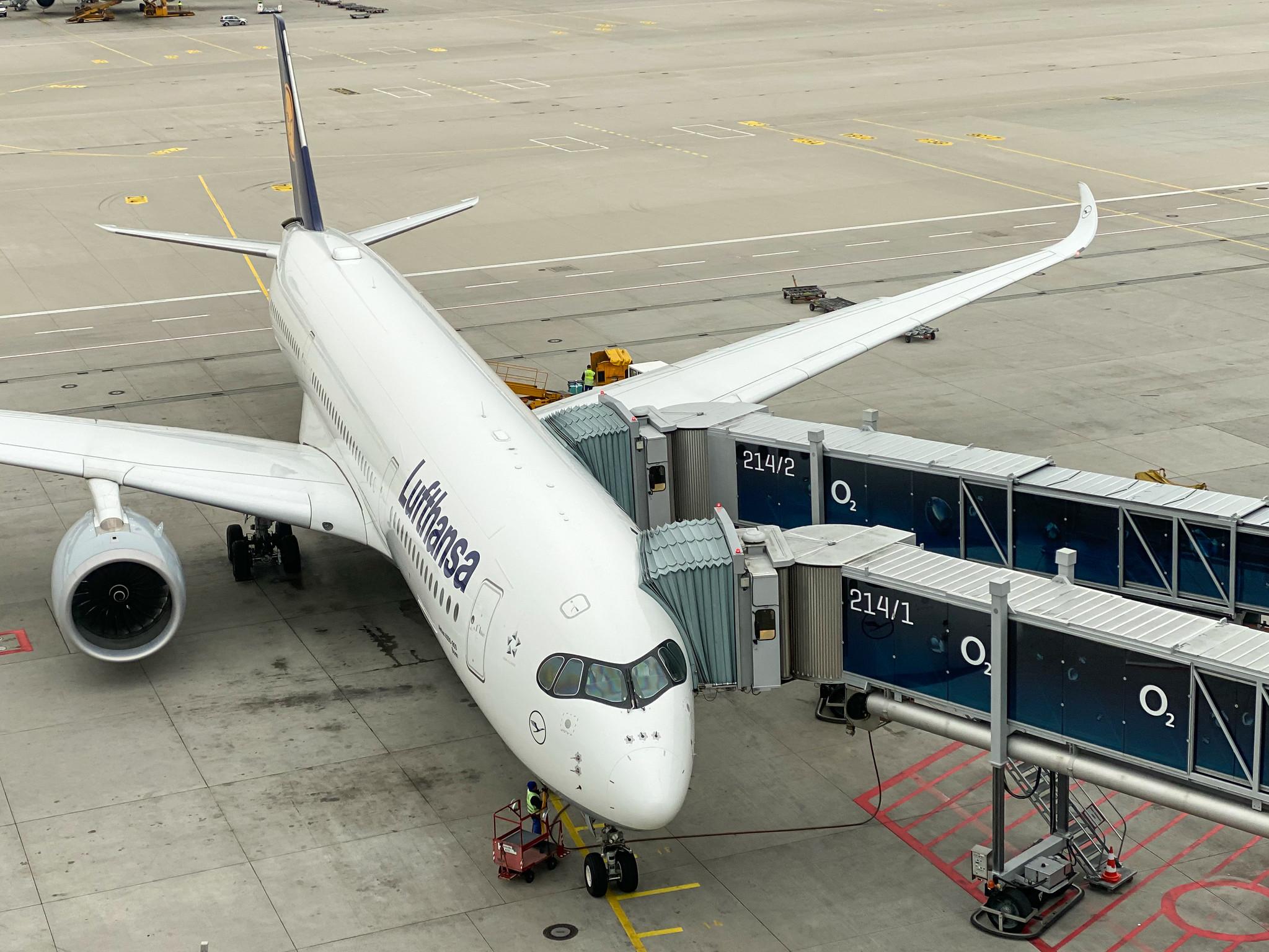 Munich Airport: Lufthansa (LH / DLH) |  Airbus A350-941 A359 | D-AIXD | MSN 127