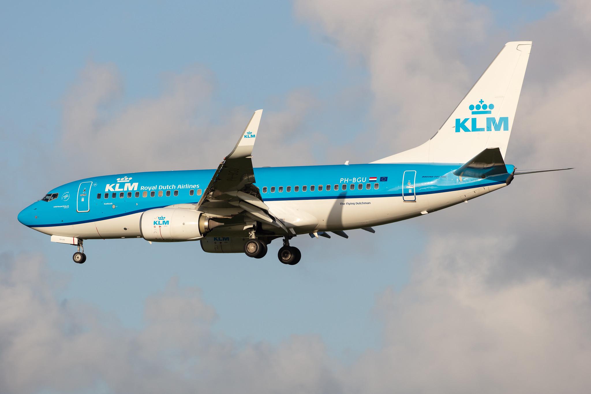 Amsterdam Airport Schiphol: KLM (KL / KLM) |  Boeing 737-7K2 B737 | PH-BGU | MSN 39257