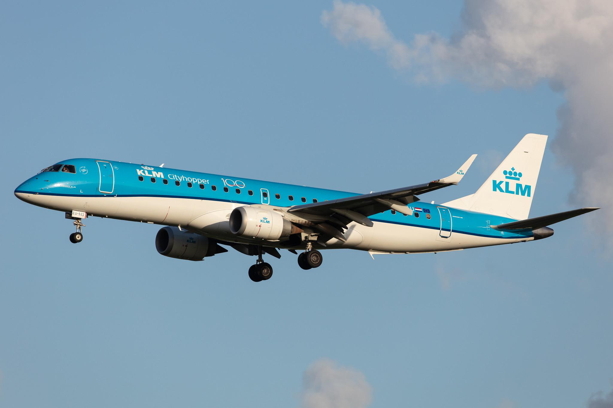 Amsterdam Airport Schiphol: KLM (KL / KLM) | Operator: KLM Cityhopper |  Embraer E190STD E190 | PH-EZU | MSN 19000522