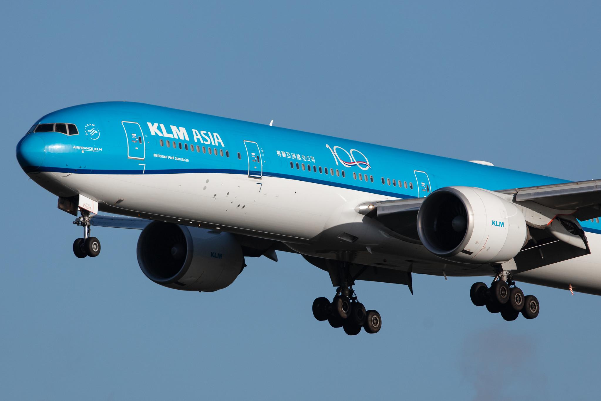 Amsterdam Airport Schiphol: KLM (KL / KLM) |  Boeing 777-306(ER) B77W | PH-BVC | MSN 37582