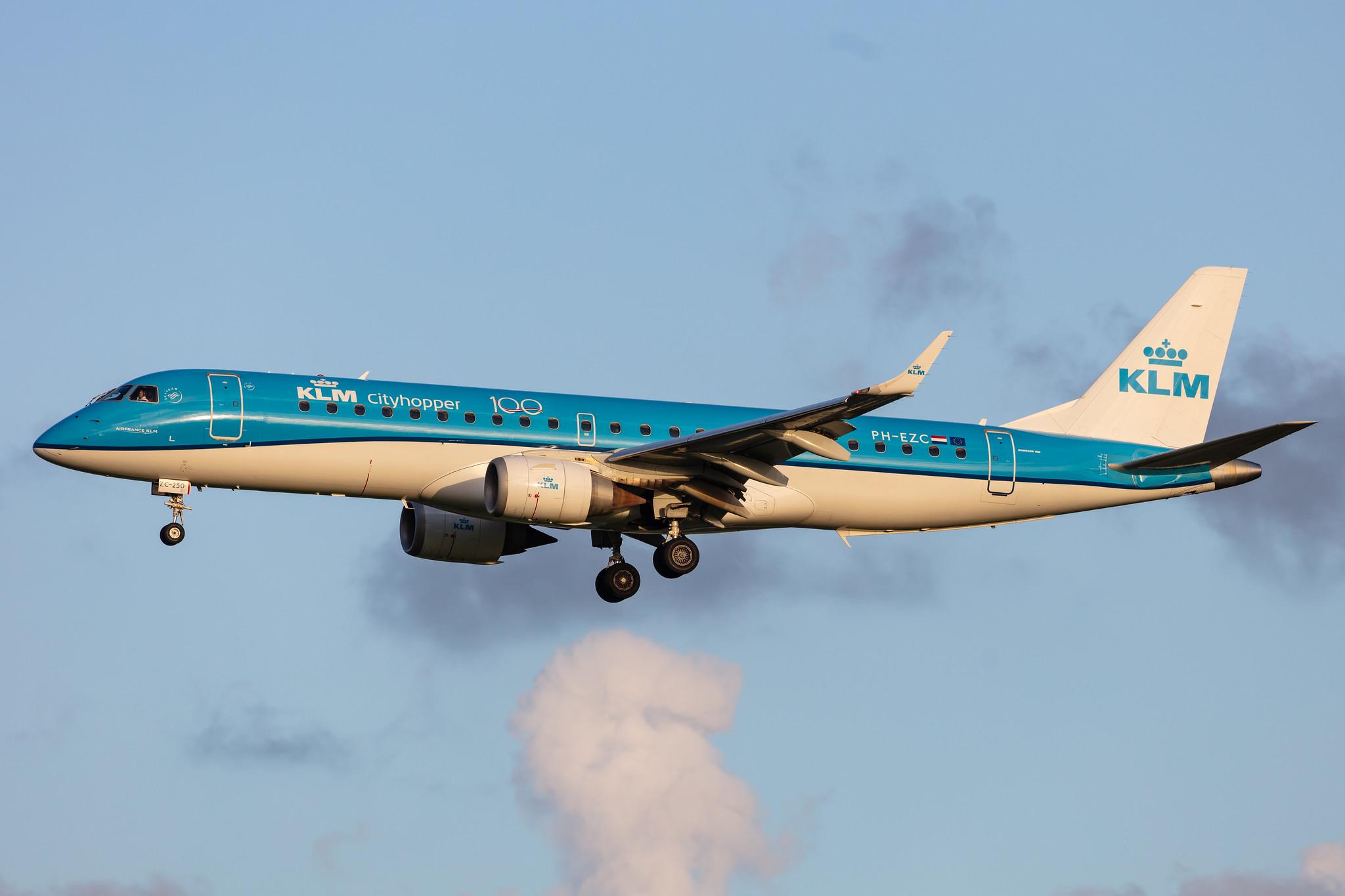 Amsterdam Airport Schiphol: KLM (KL / KLM) | Operator: KLM Cityhopper |  Embraer E190STD E190 | PH-EZC | MSN 19000250