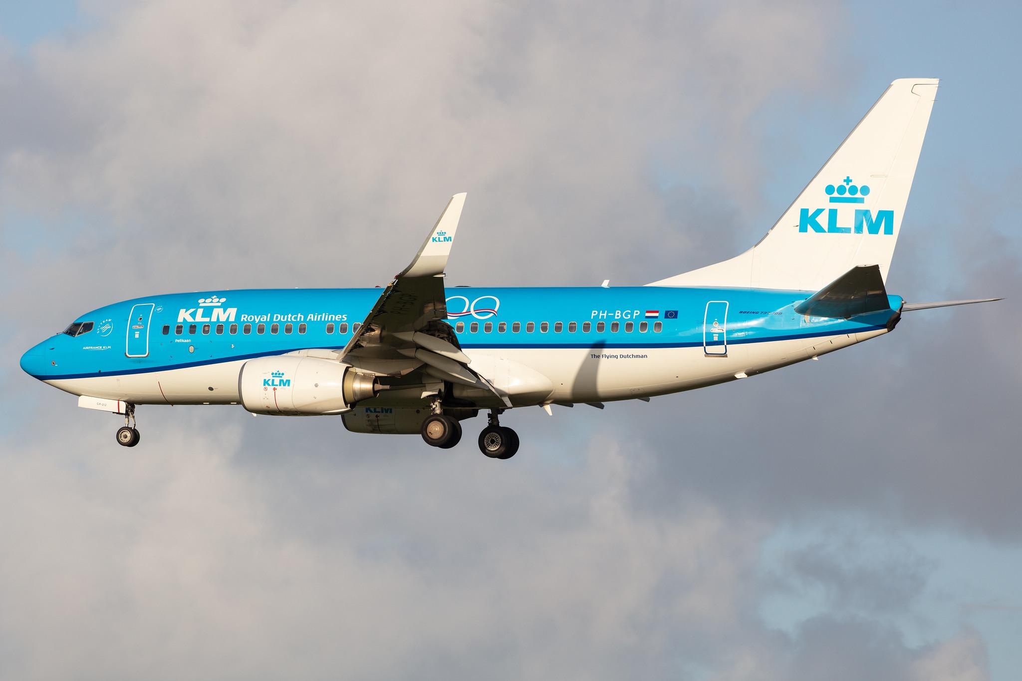 Amsterdam Airport Schiphol: KLM (KL / KLM) |  Boeing 737-7K2 B737 | PH-BGP | MSN 38127