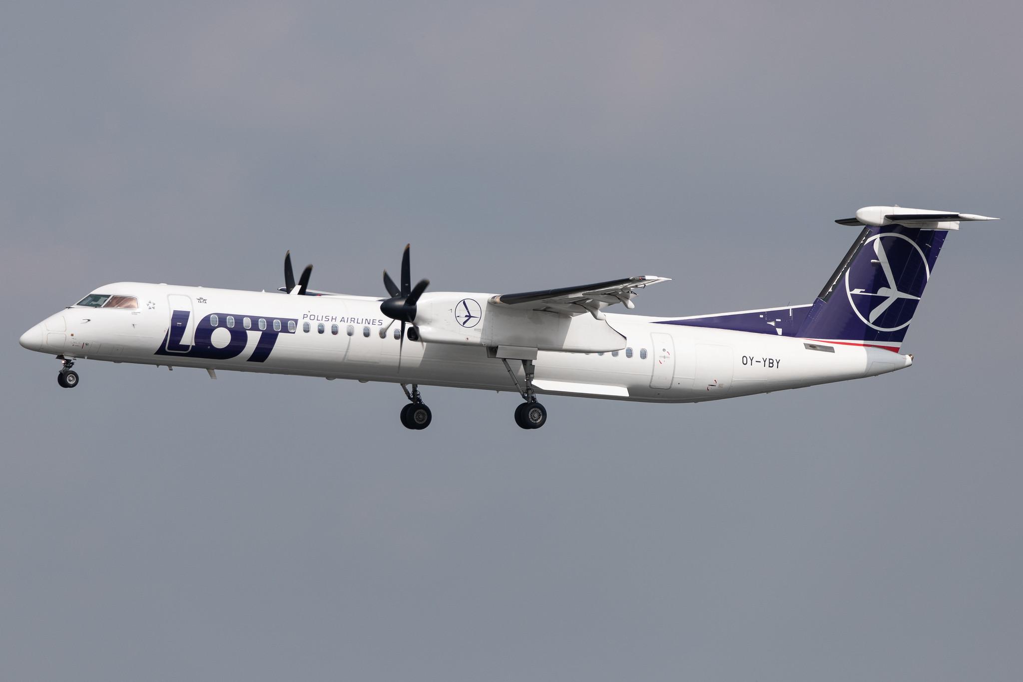 Hamburg Airport: LOT (LO / LOT) |  De Havilland Canada Dash 8-400 DH8D | OY-YBY | MSN 4152