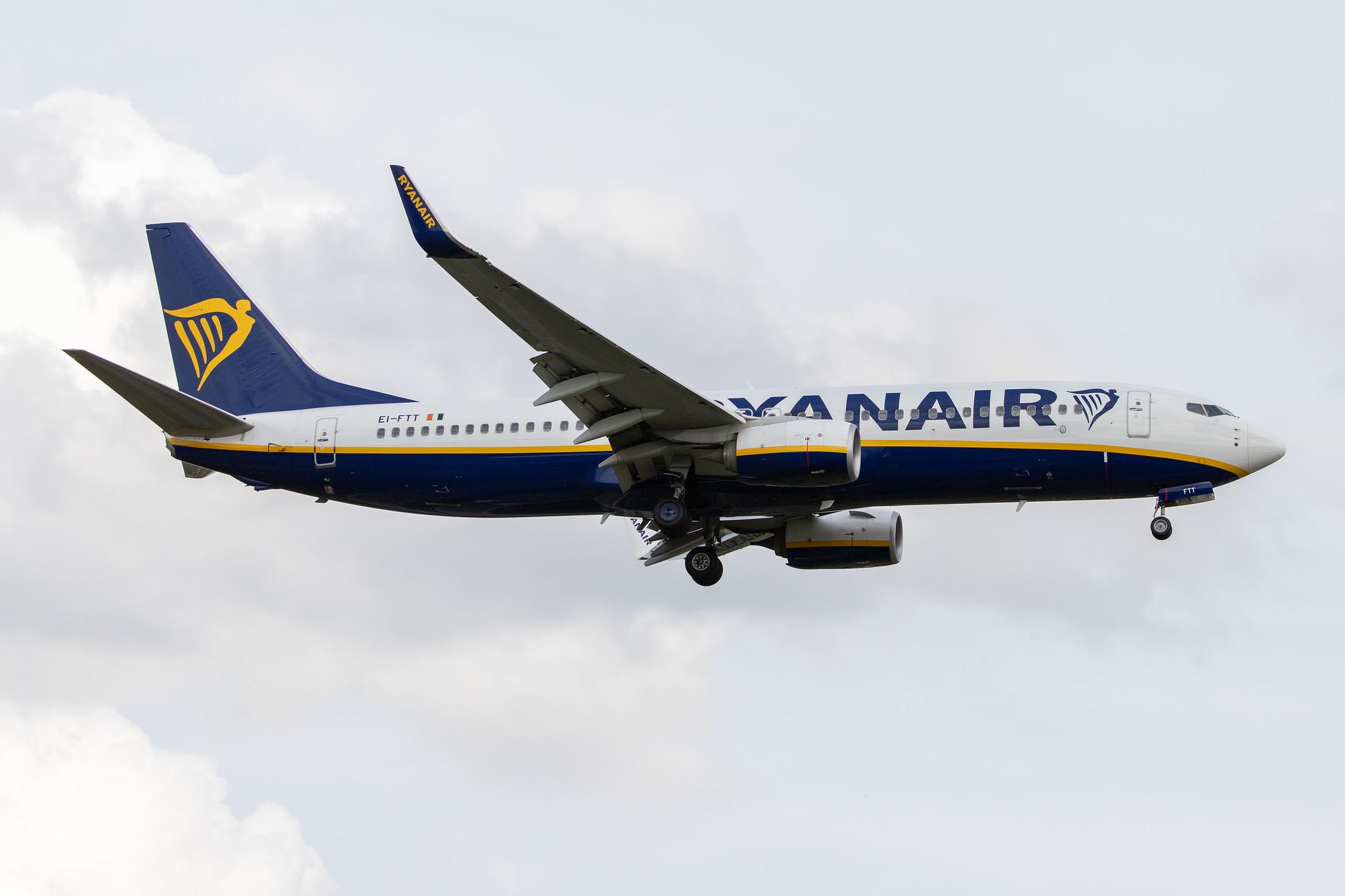 Hamburg Airport: Ryanair (FR / RYR) |  Boeing 737-8AS B738 | EI-FTT | MSN 44769