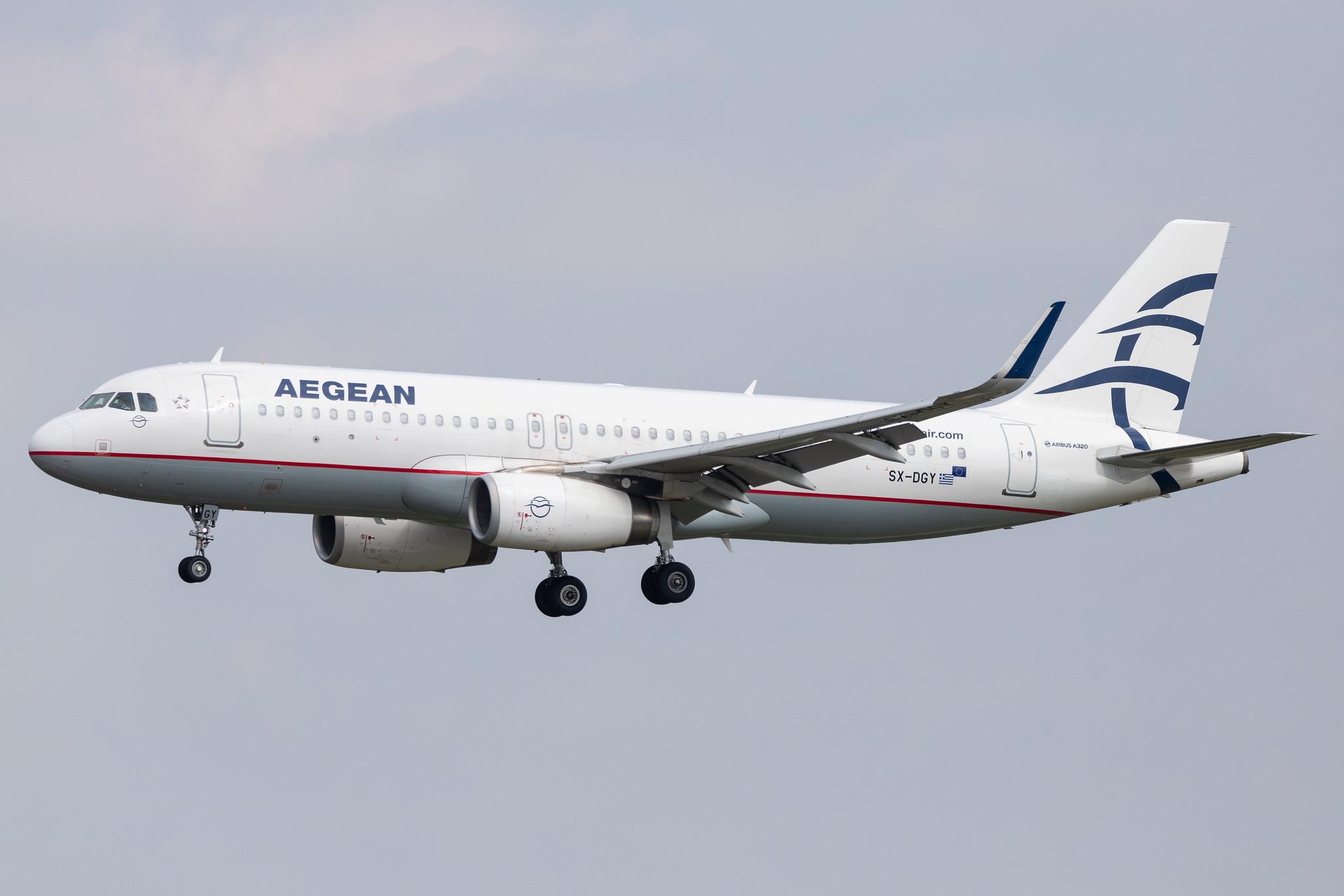 Hamburg Airport: Aegean Airlines (A3 / AEE) |  Airbus A320-232 A320 | SX-DGY | MSN 6611