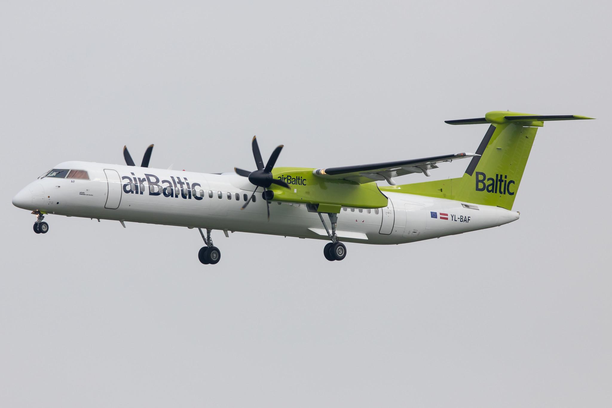 Hamburg Airport: Air Baltic (BT / BTI) |  De Havilland Canada Dash 8-400 DH8D | YL-BAF | MSN 4293