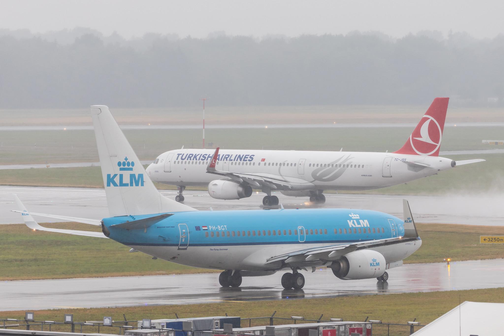 Hamburg Airport: Turkish Airlines (TK / THY) |  Airbus A321-231 A321 | TC-JSS | MSN 6657