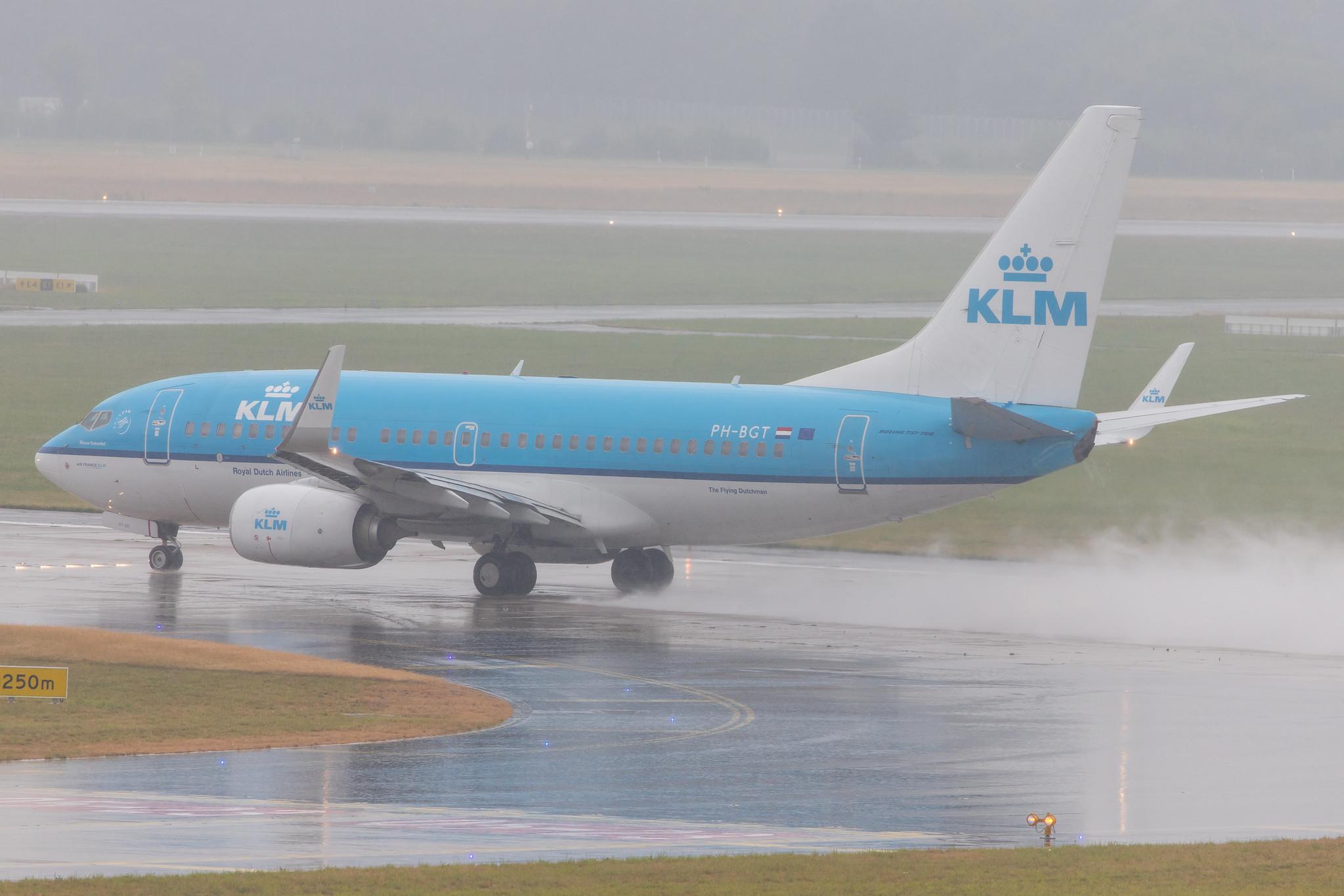 Hamburg Airport: KLM (KL / KLM) |  Boeing 737-7K2 B737 | PH-BGT | MSN 38634