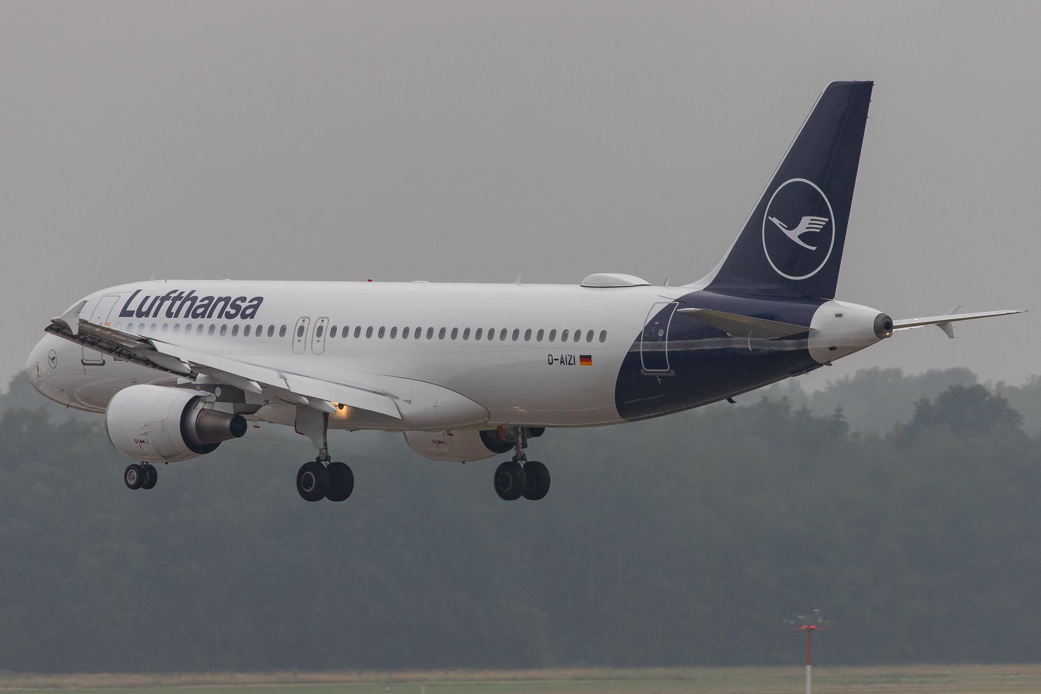Hamburg Airport: Lufthansa (LH / DLH) |  Airbus A320-214 A320 | D-AIZI | MSN 4398