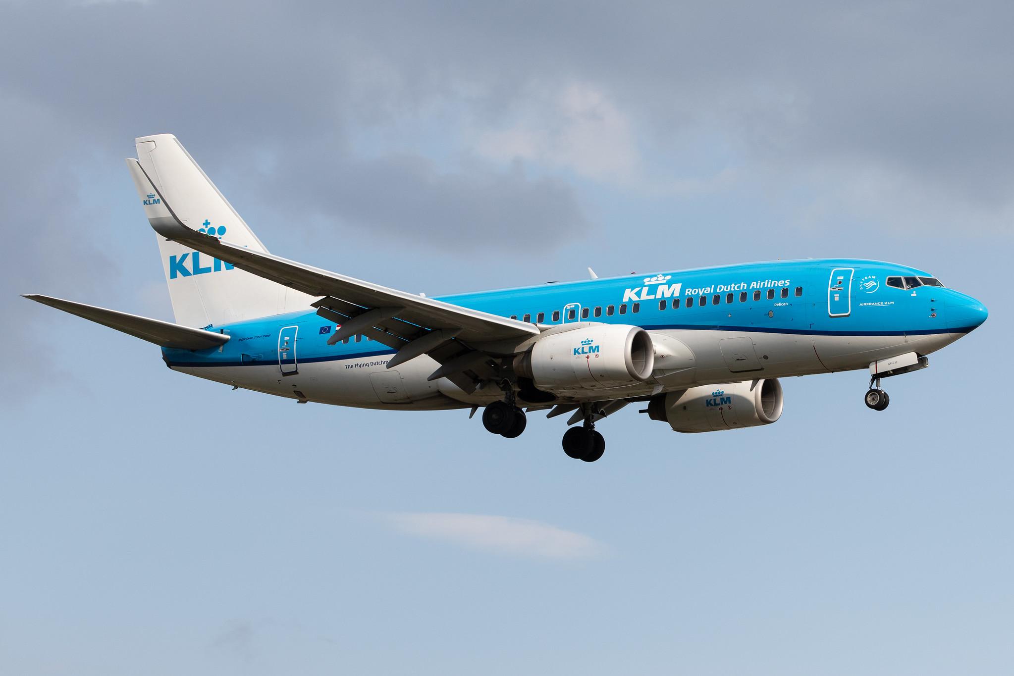 Hamburg Airport: KLM (KL / KLM) |  Boeing 737-7K2 B737 | PH-BGP | MSN 38127