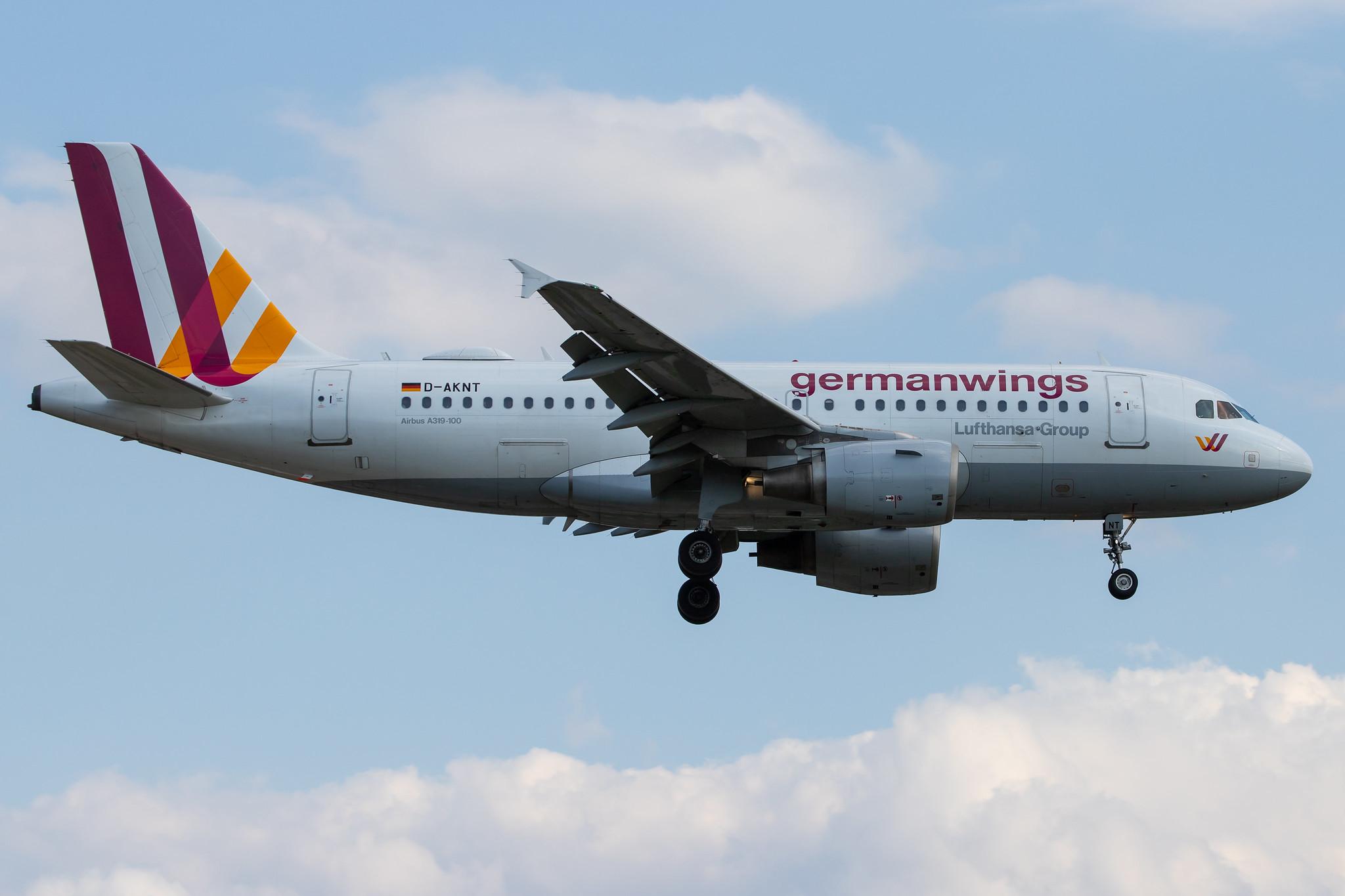 Hamburg Airport: Eurowings (EW / EWG) | Operator: Germanwings |  Airbus A319-112 A319 | D-AKNT | MSN 2607