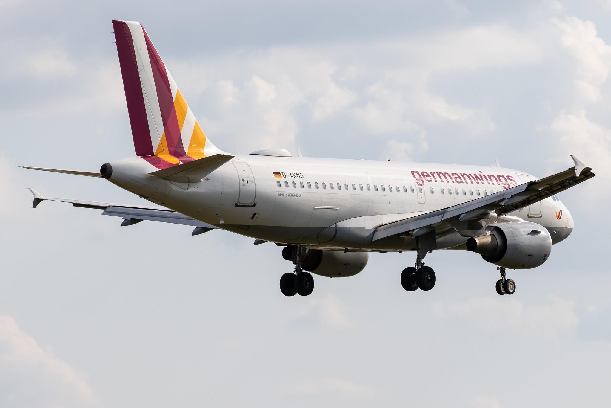 Hamburg Airport: Eurowings (EW / EWG) | Operator: Germanwings |  Airbus A319-112 A319 | D-AKNQ | MSN 1170