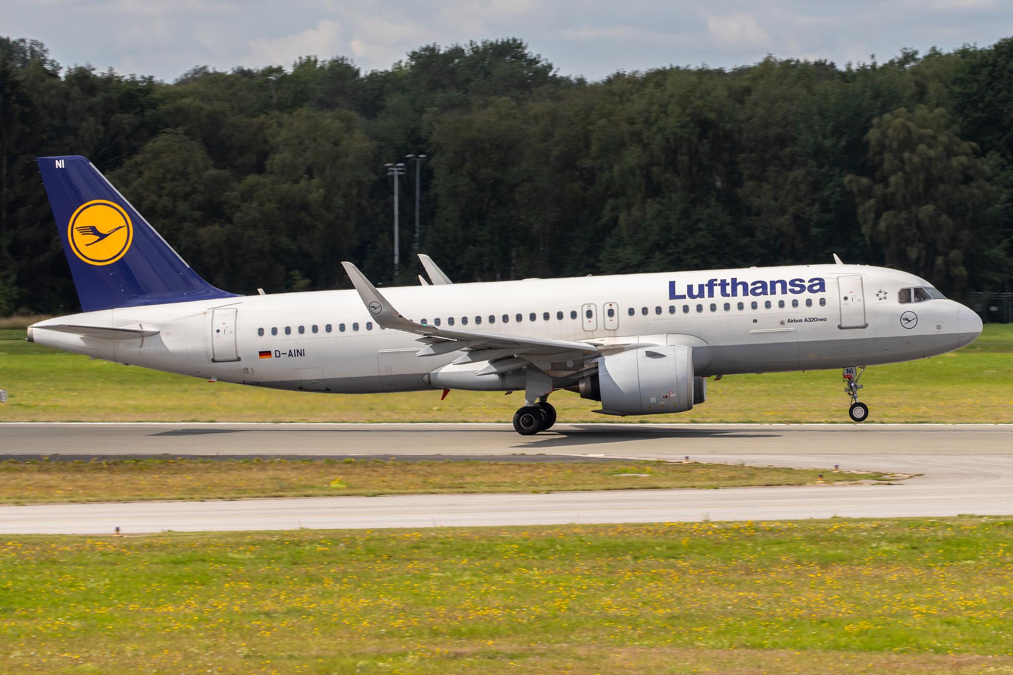 Hamburg Airport: Lufthansa (LH / DLH) |  Airbus A320-271N A20N | D-AINI | MSN 7710