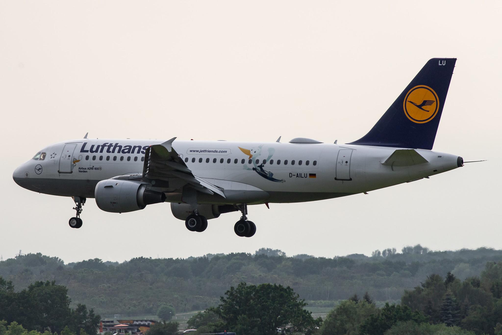 Hamburg Airport: Lufthansa (LH / DLH) |  Livery: Lu Sticker |  Airbus A319-114 A319 | D-AILU | MSN 0744
