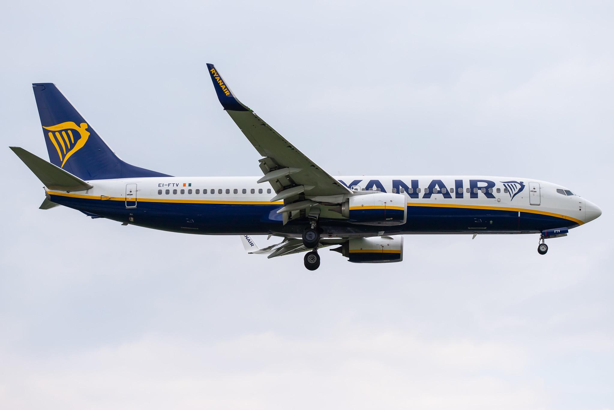 Hamburg Airport: Ryanair (FR / RYR) |  Boeing 737-8AS B738 | EI-FTV | MSN 44770
